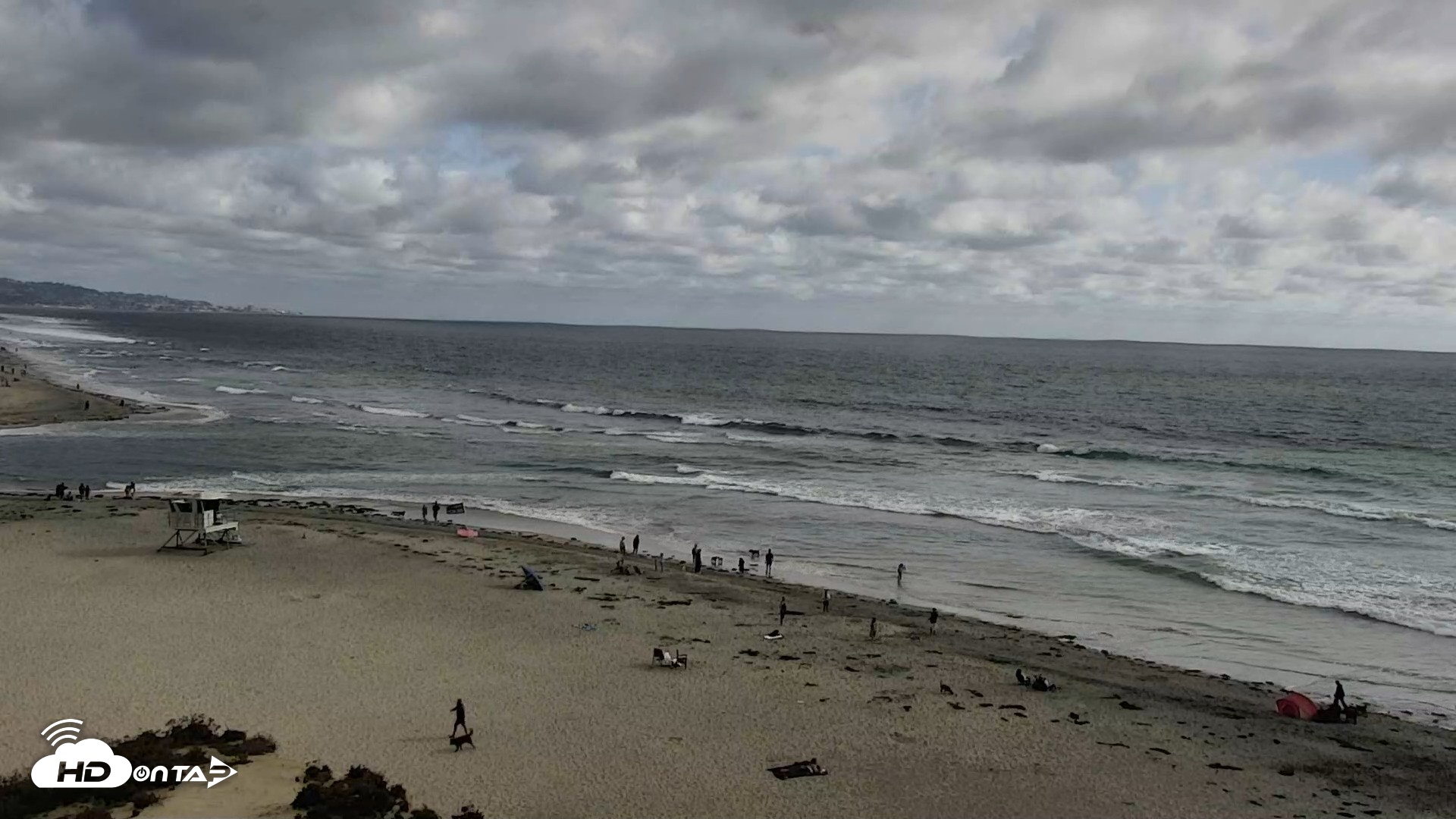 Snapshot of Del Mar Beach North Live Webcam taken May 25, 2026, 5:19pm PDT