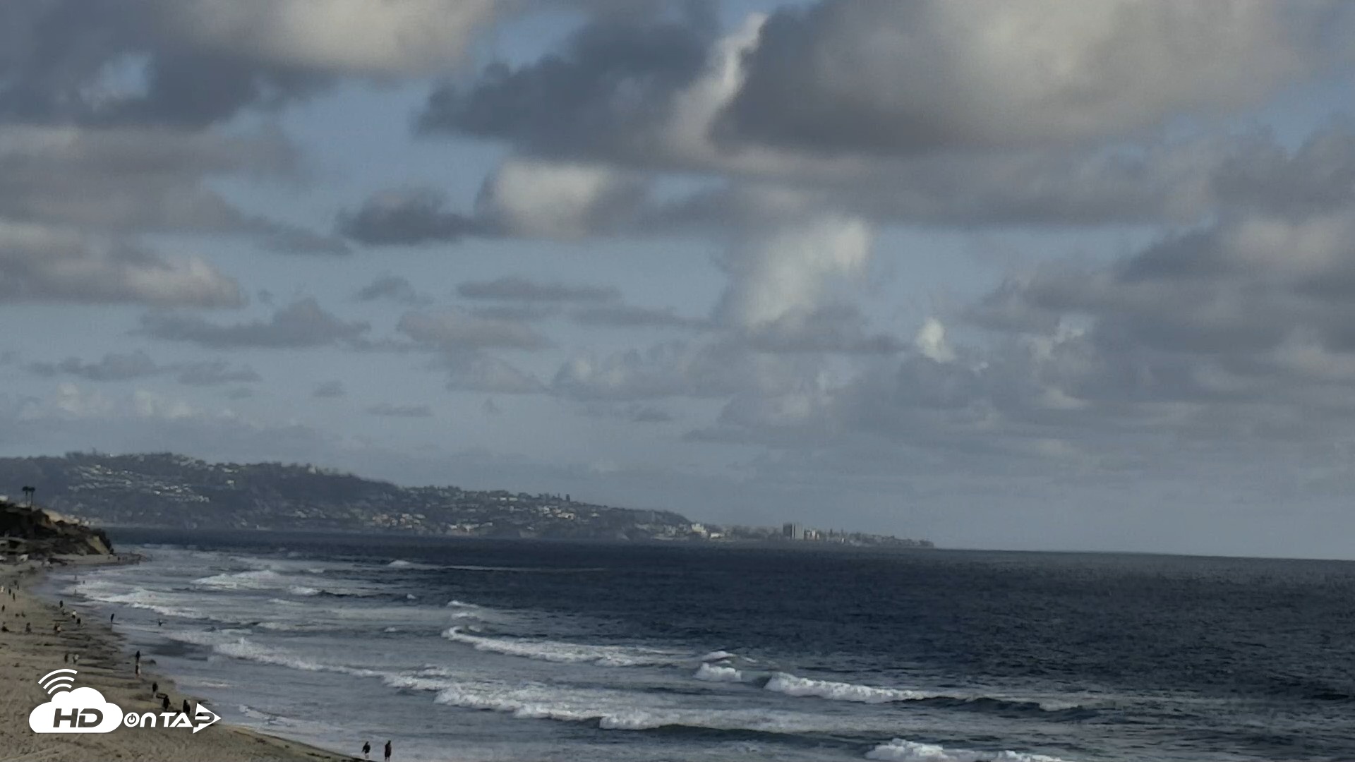 Snapshot of Del Mar Beach North Live Webcam taken May 27, 2026, 6:31pm PDT