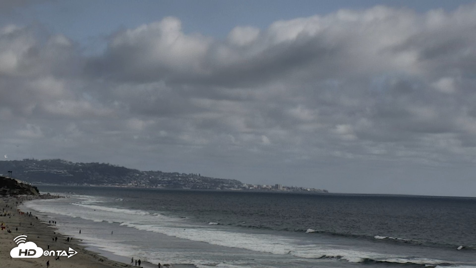 Snapshot of Del Mar Beach North Live Webcam taken May 25, 2026, 4:49pm PDT