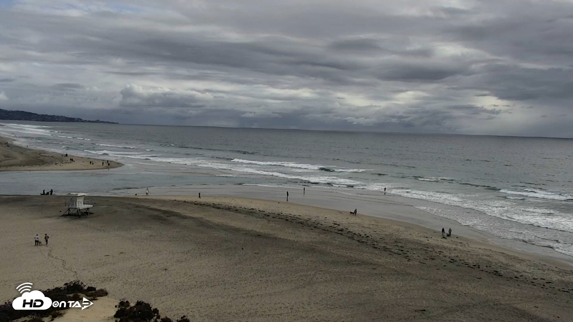Snapshot of Del Mar Beach North Live Webcam taken Apr 12, 2026, 5:11pm PDT