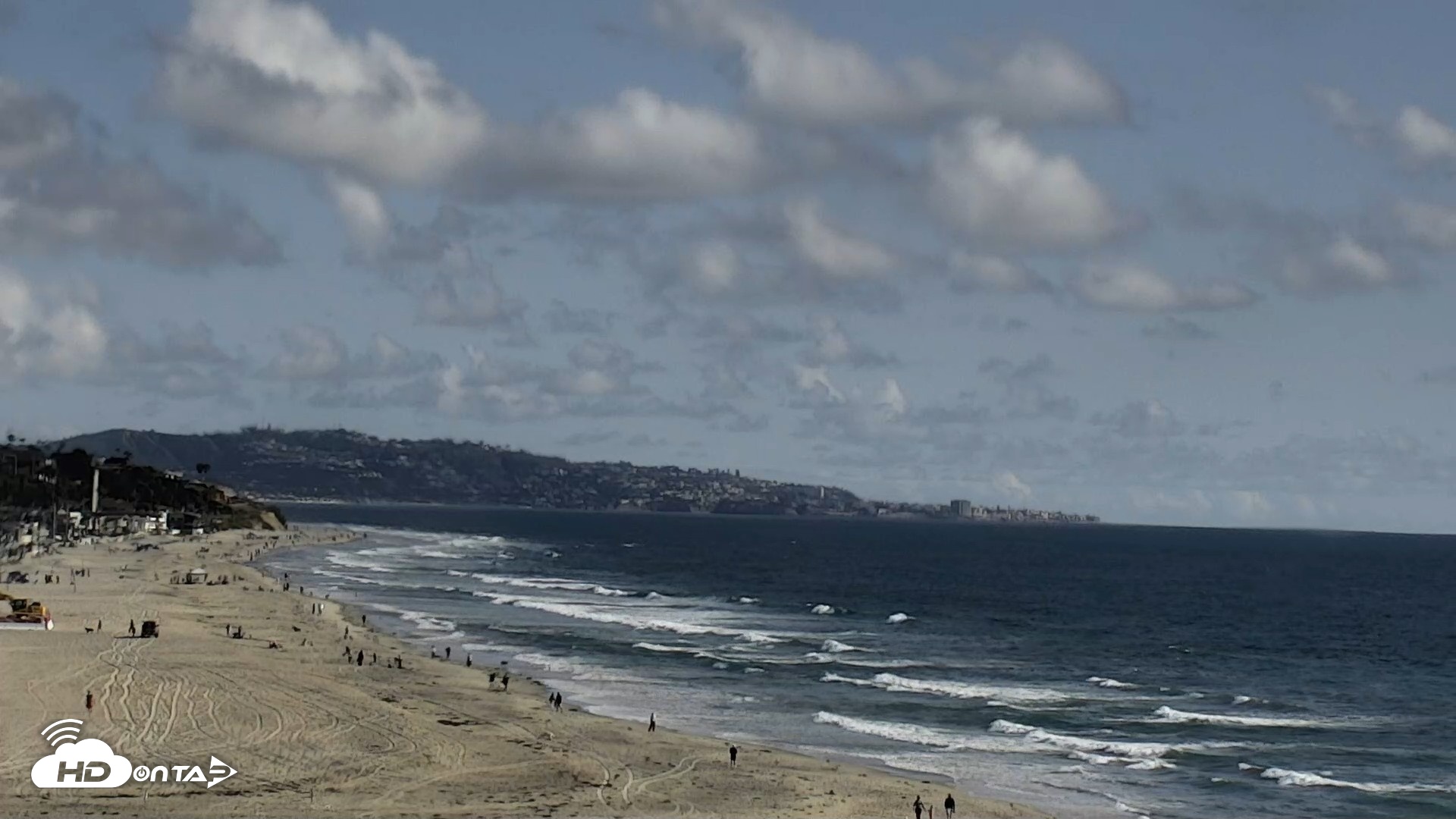 Snapshot of Del Mar Beach North Live Webcam taken Apr 26, 2026, 5:01pm PDT