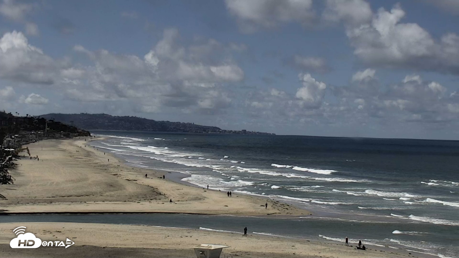 Snapshot of Del Mar Beach North Live Webcam taken May 5, 2026, 11:14am PDT
