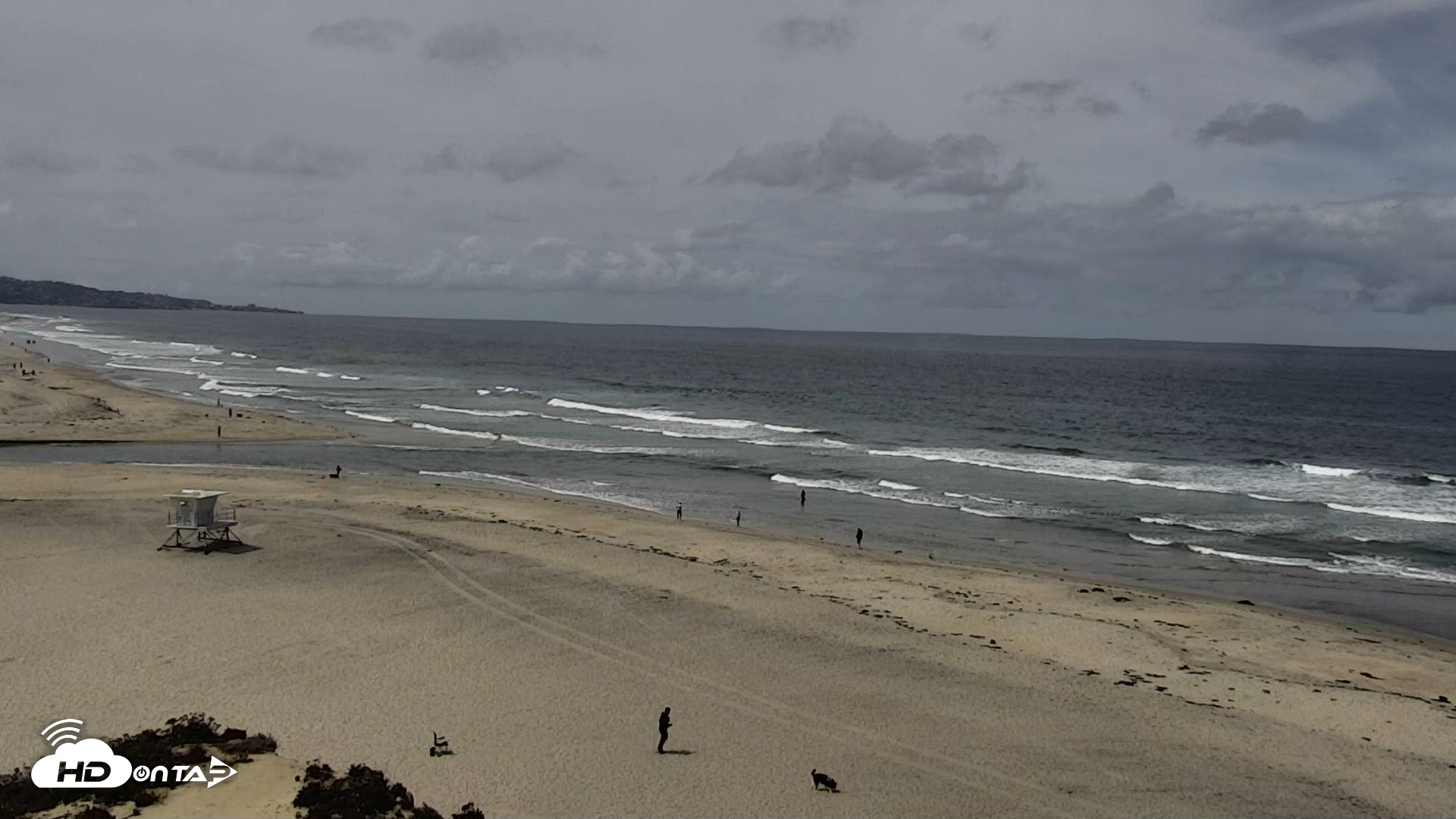 Snapshot of Del Mar Beach North Live Webcam taken May 4, 2026, 10:35am PDT