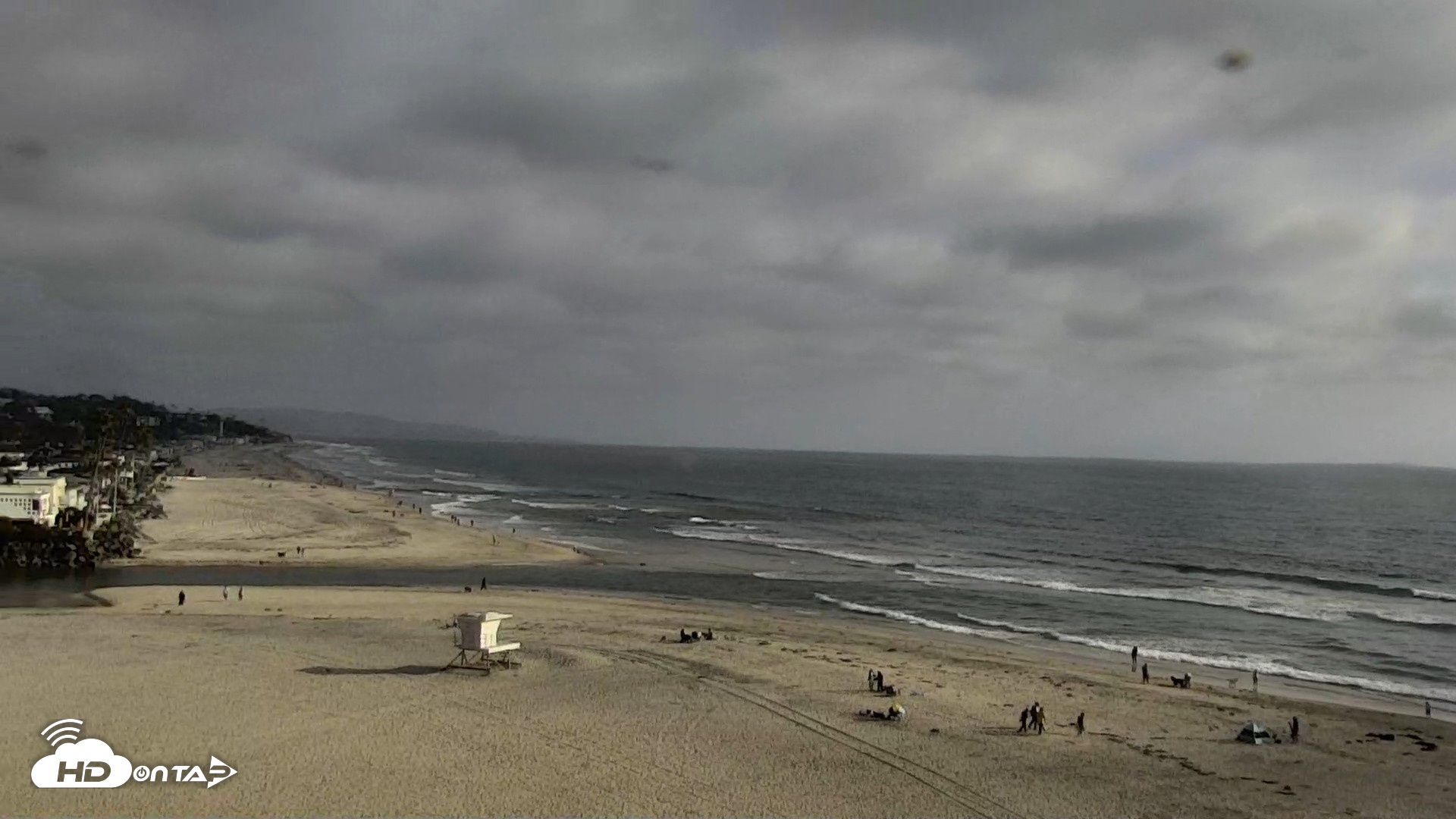 Snapshot of Del Mar Beach North Live Webcam taken May 1, 2026, 5:48pm PDT