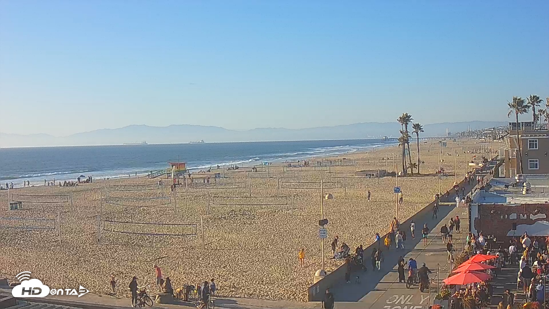 Snapshot of Hermosa Beach North Live Webcam taken Mar 9, 2025, 5:32pm PDT