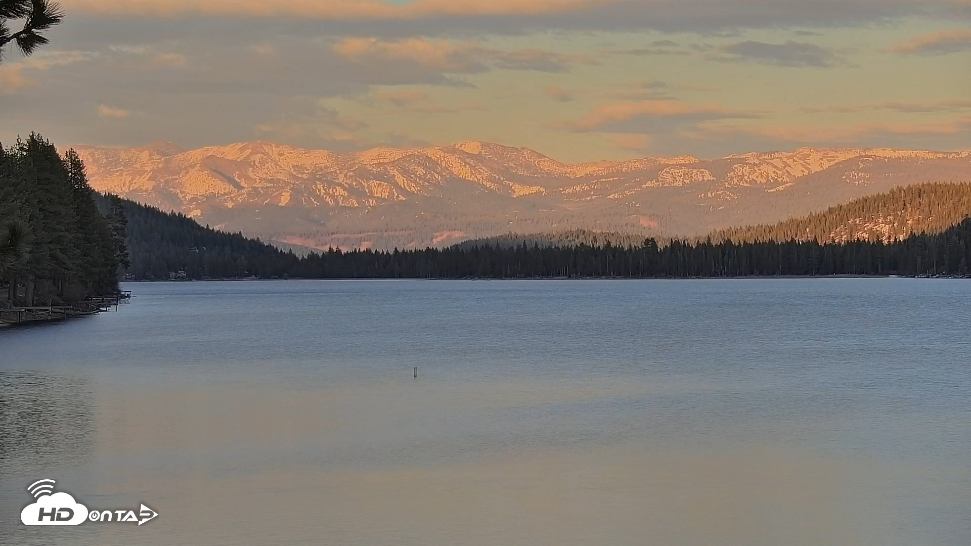 Snapshot of Donner Lake and Village Live Webcam taken Apr 19, 2025, 7:26pm PDT