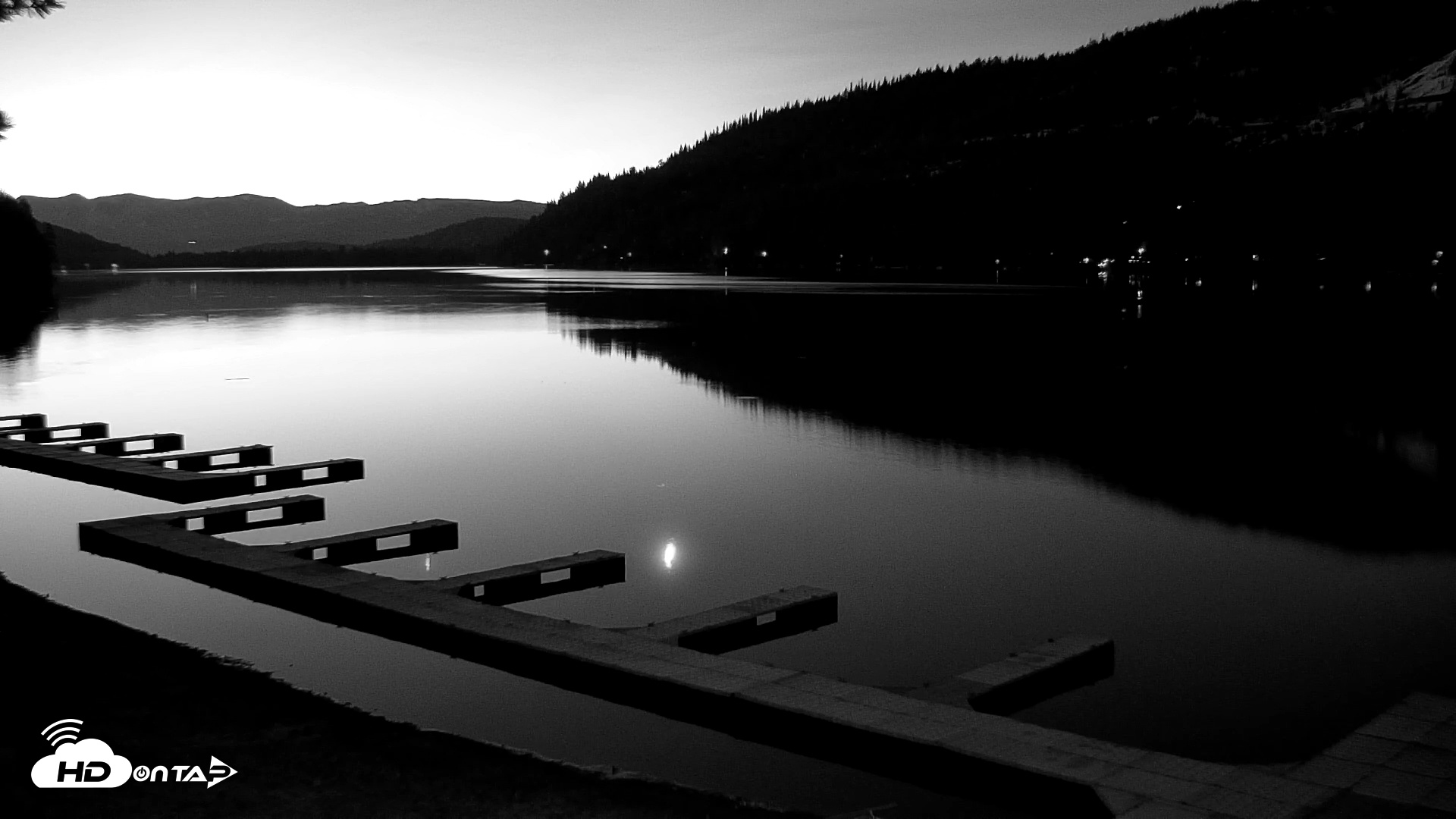 Snapshot of Donner Lake and Village Live Webcam taken Apr 24, 2025, 5:29am PDT