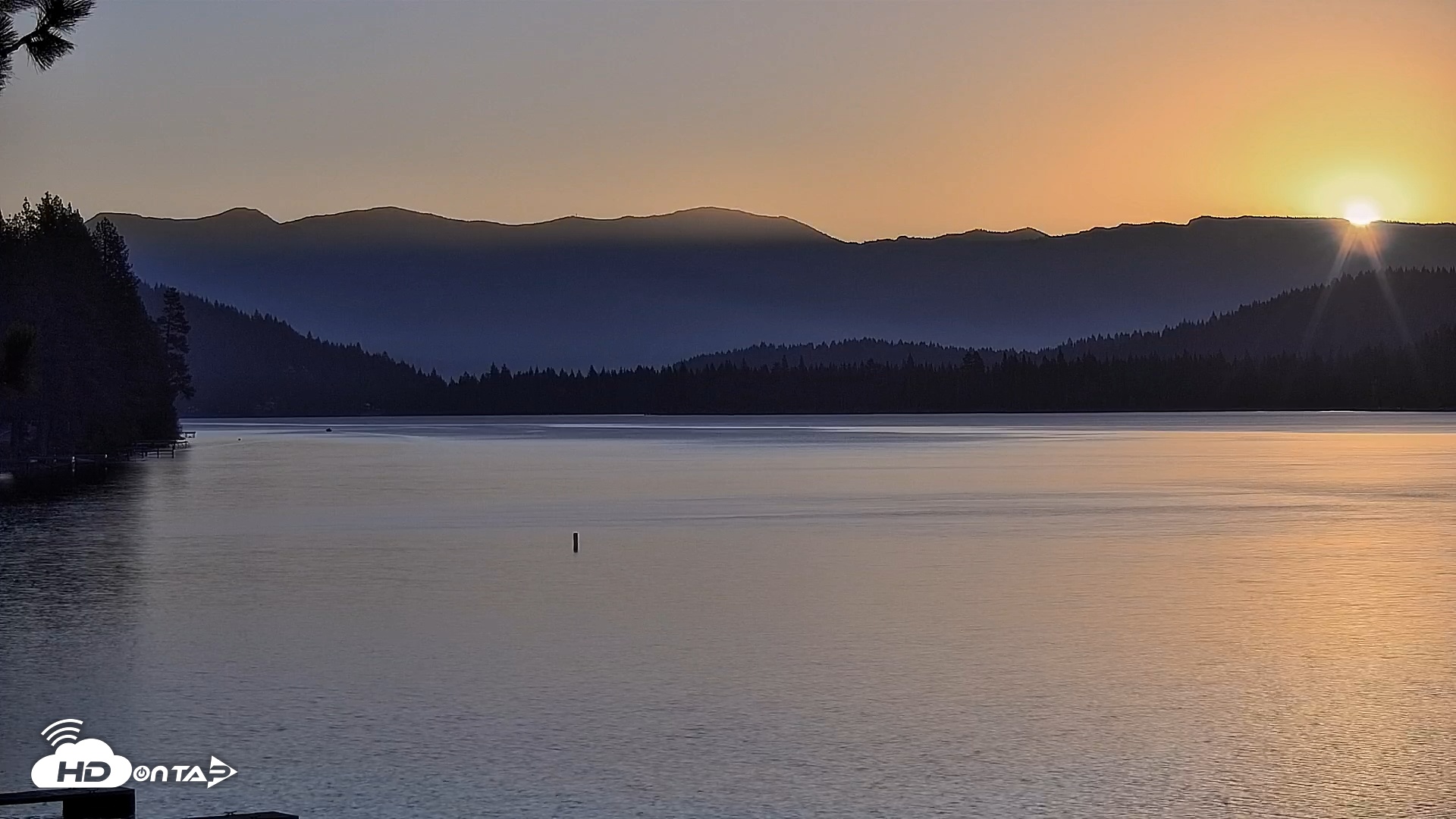 Snapshot of Donner Lake and Village Live Webcam taken Oct 9, 2025, 7:20am PDT