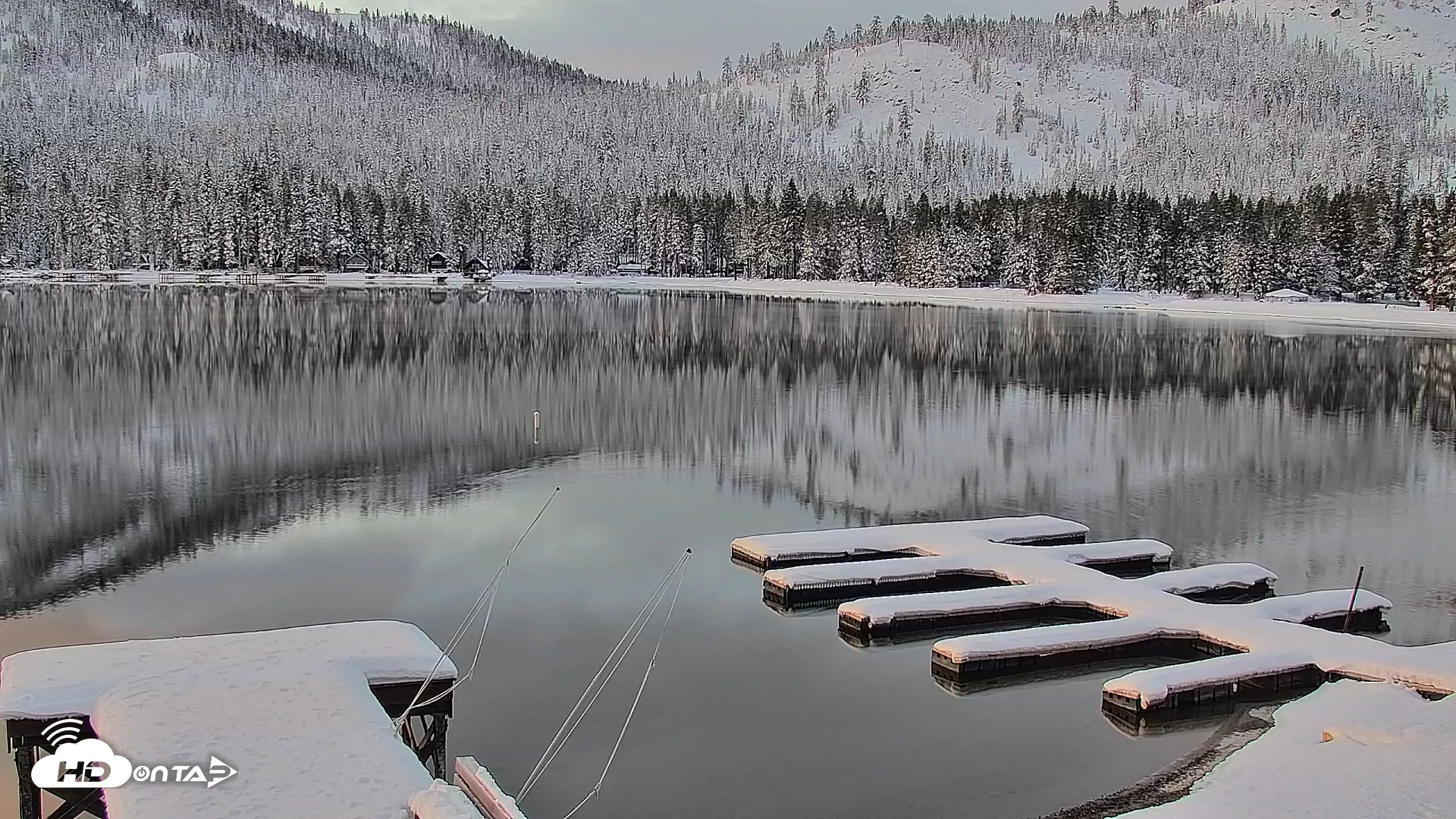 Snapshot of Donner Lake and Village Live Webcam taken Jan 6, 2026, 7:30am PST