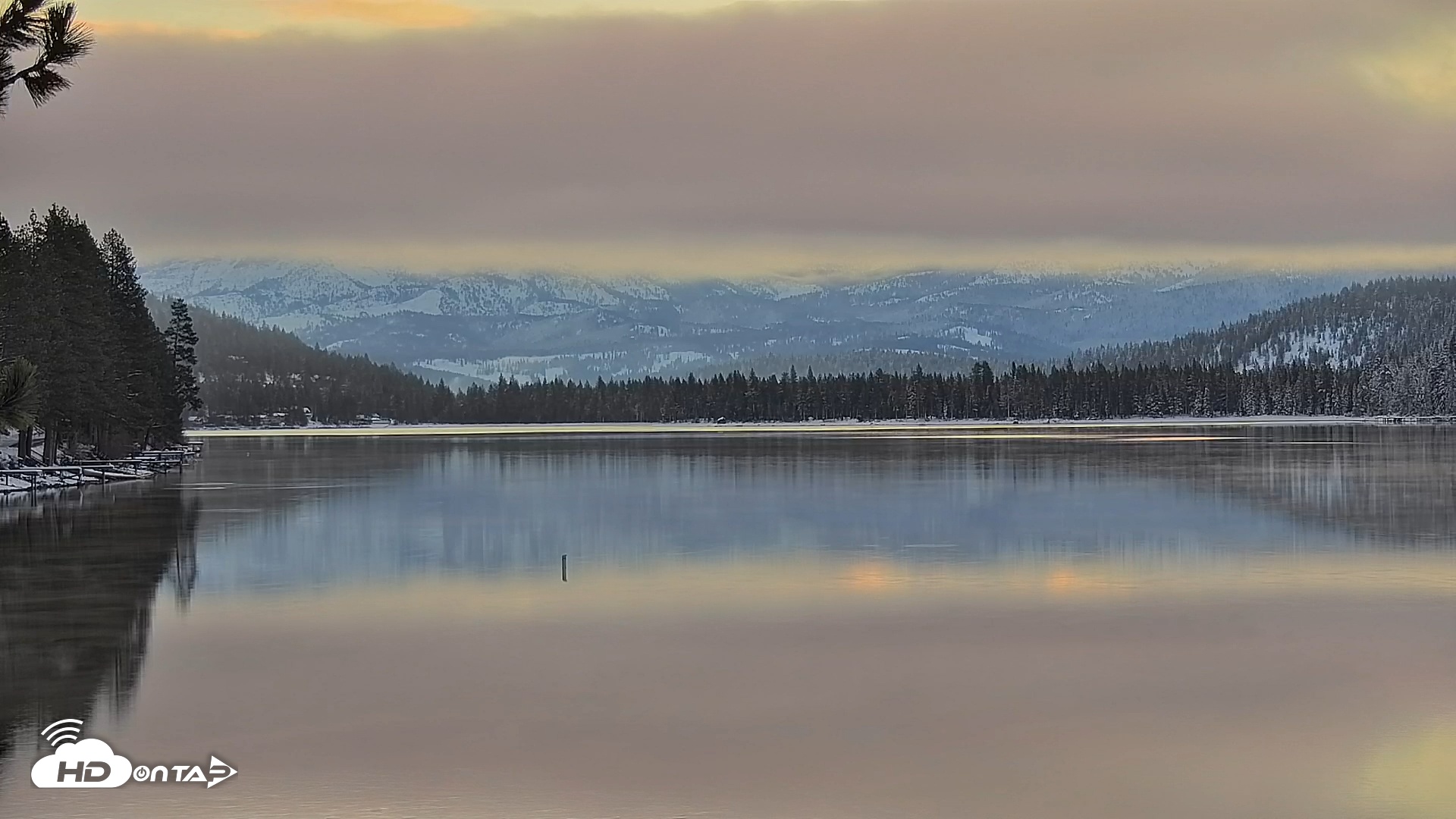 Snapshot of Donner Lake and Village Live Webcam taken Jan 6, 2026, 7:29am PST