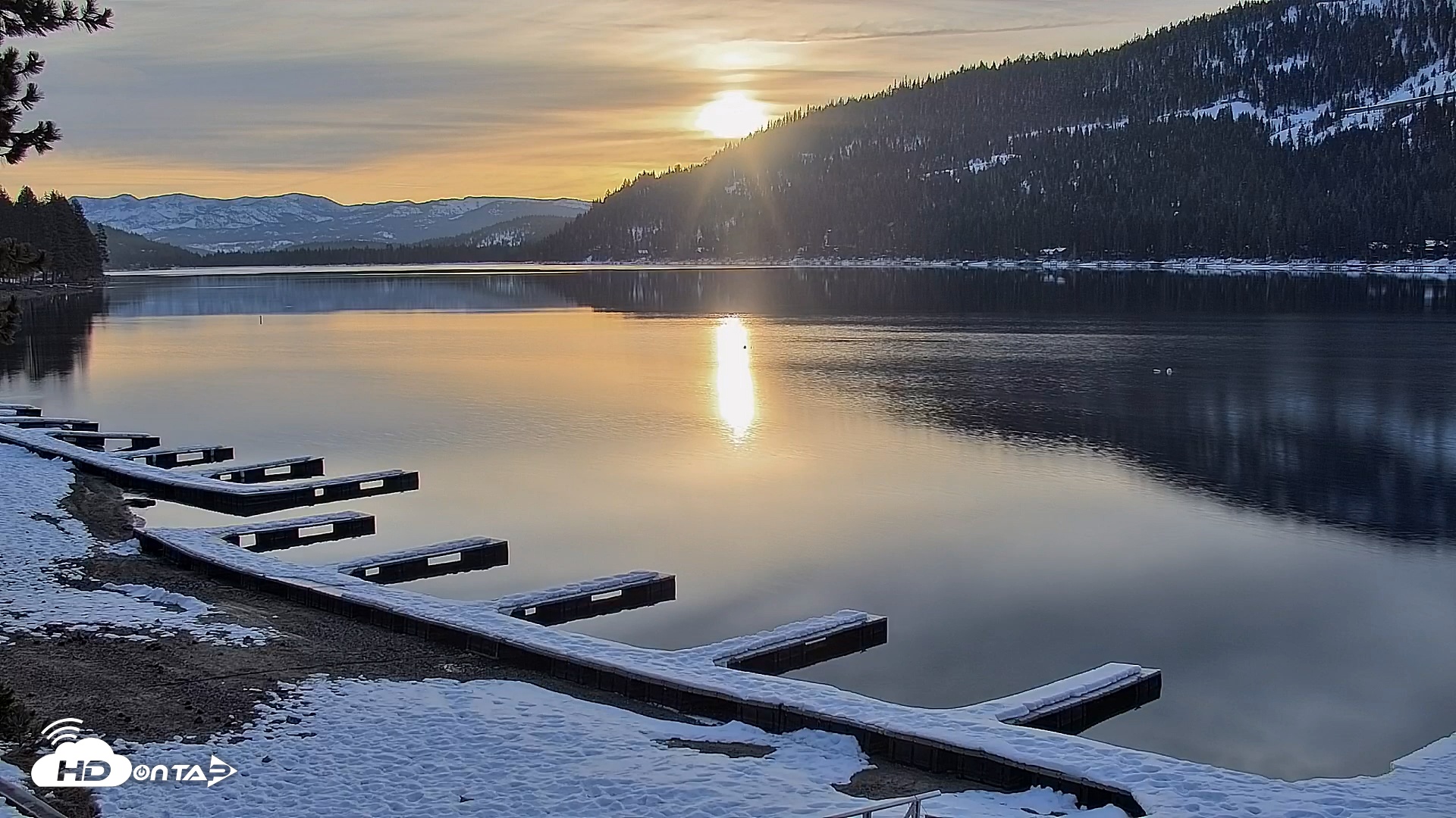Snapshot of Donner Lake and Village Live Webcam taken Feb 21, 2025, 7:16am PST
