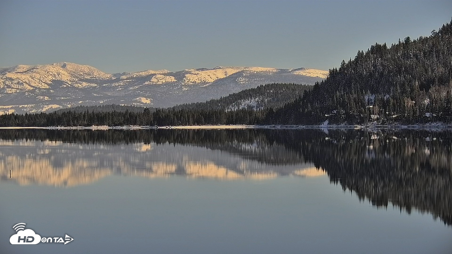 Snapshot of Donner Lake and Village Live Webcam taken Jan 9, 2026, 12:22pm PST