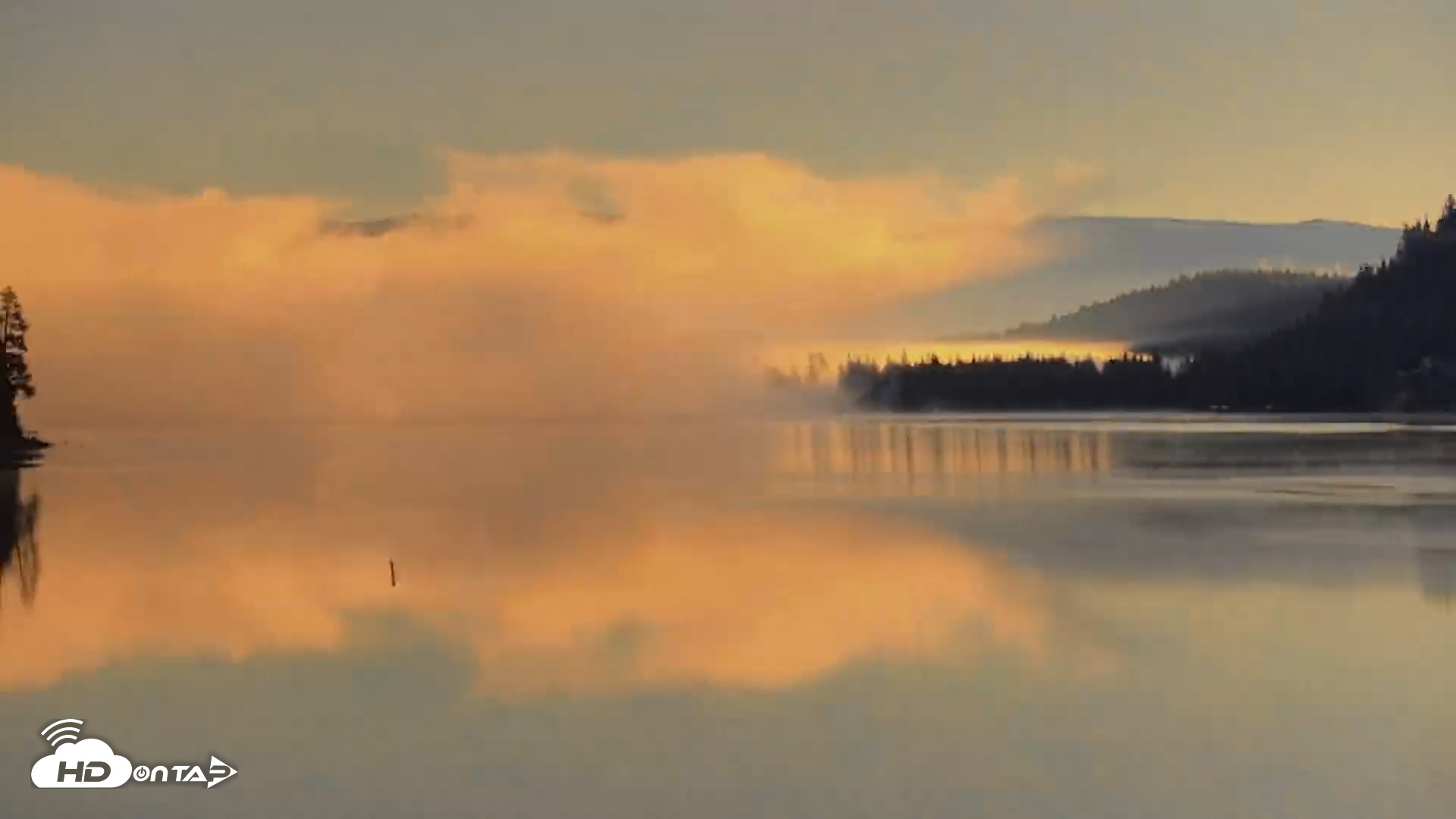 Snapshot of Donner Lake and Village Live Webcam taken Dec 13, 2025, 7:58am PST