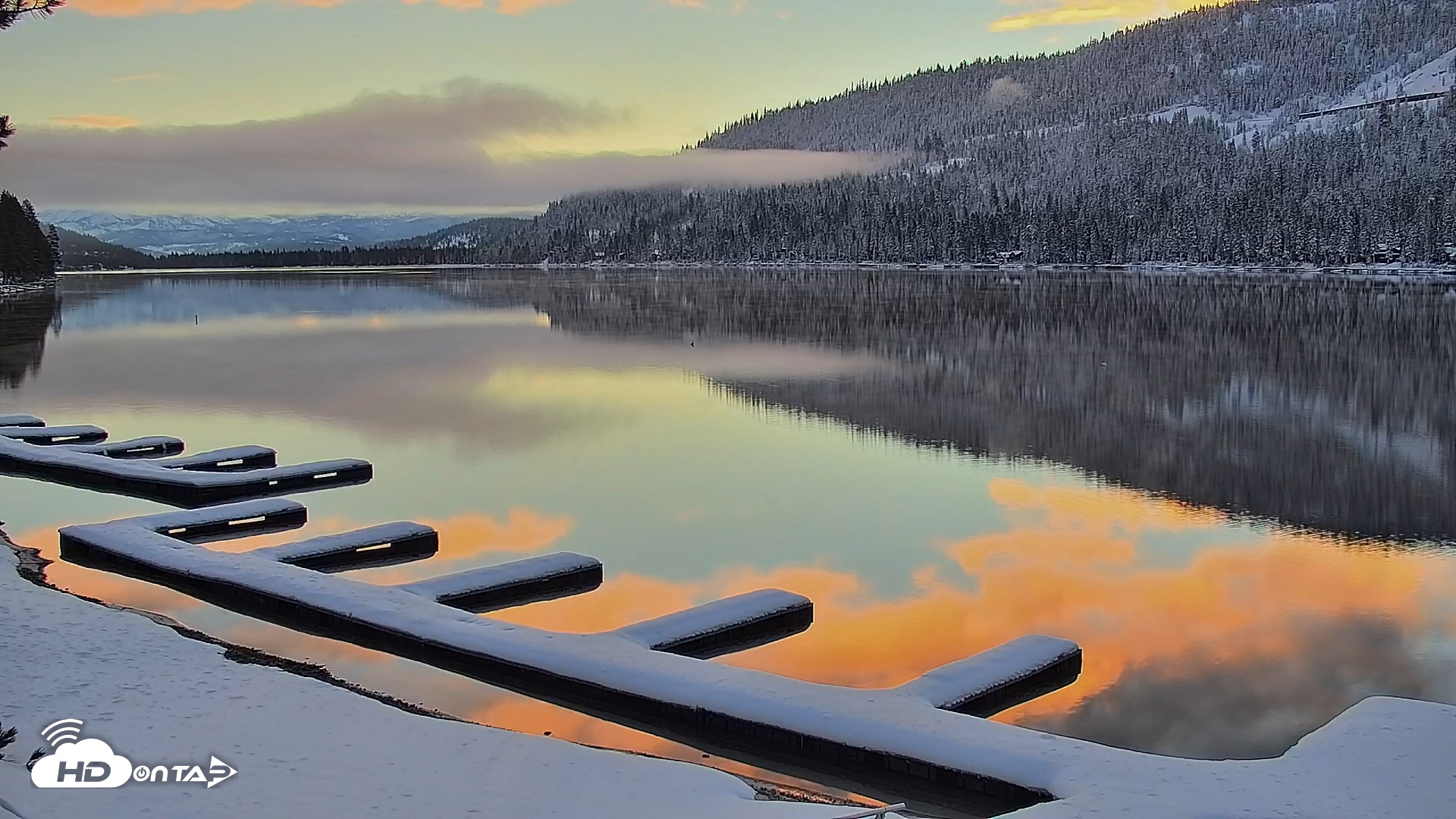 Snapshot of Donner Lake and Village Live Webcam taken Jan 6, 2026, 7:29am PST