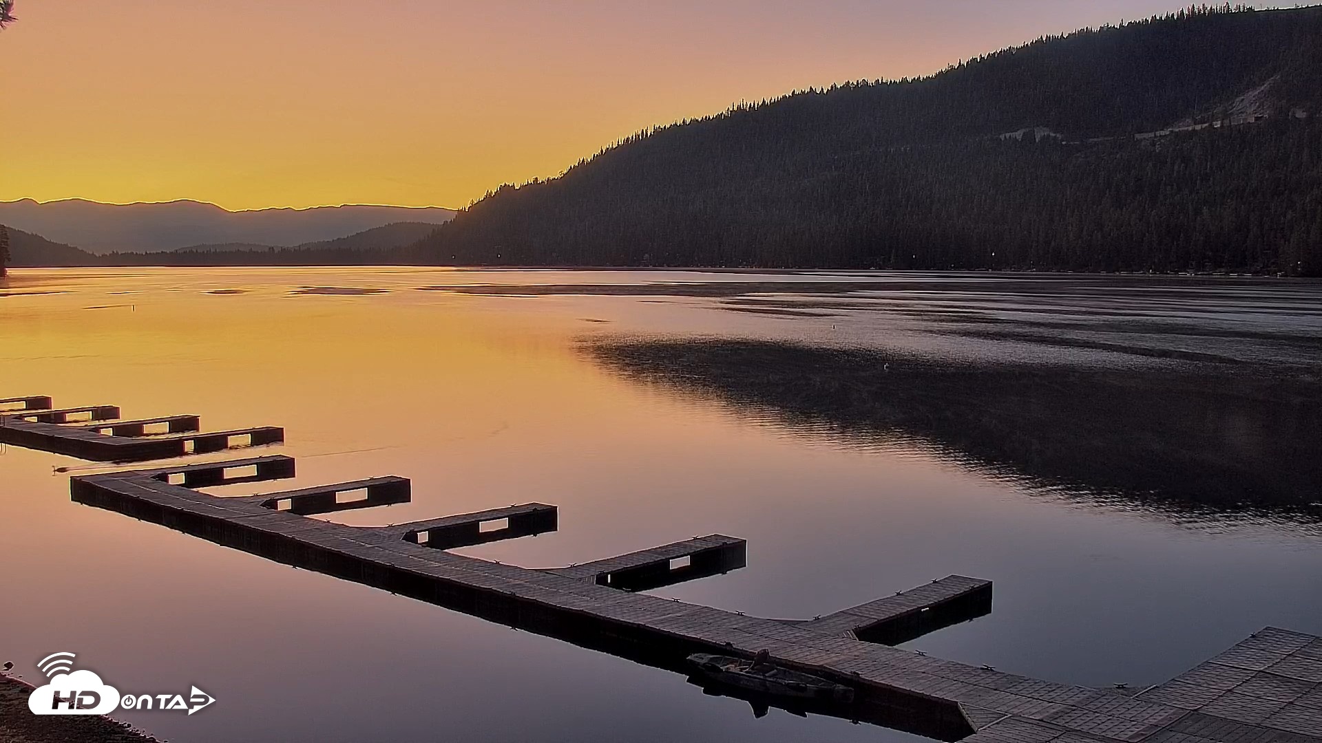 Snapshot of Donner Lake and Village Live Webcam taken Sep 14, 2026, 6:19am PDT