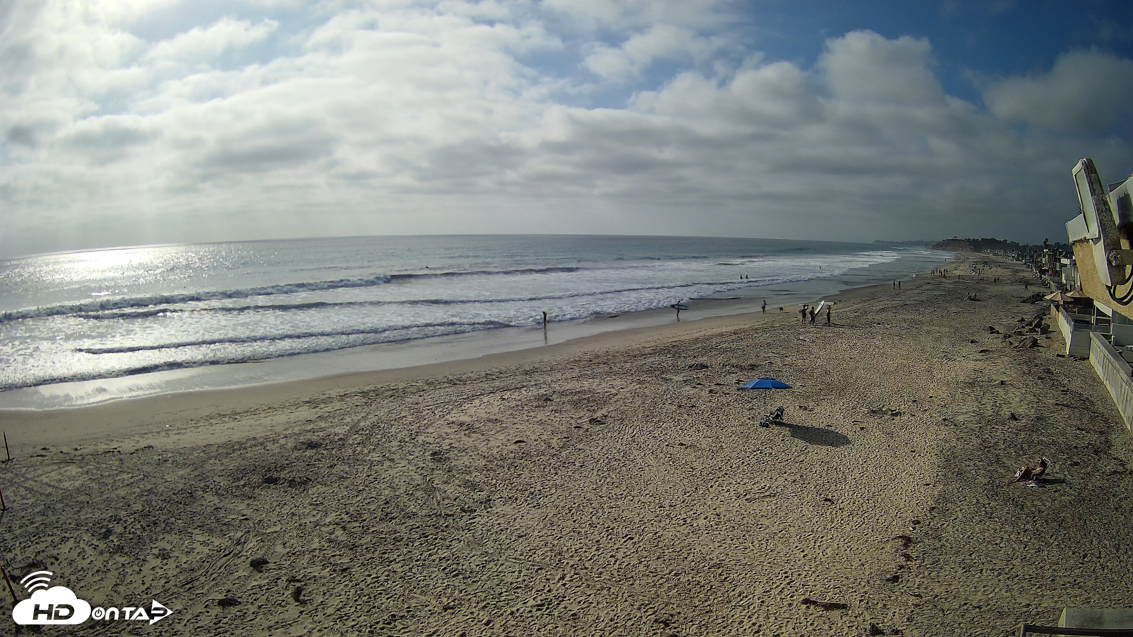 Snapshot of 17th St. Del Mar Beach - 4K NW View Live Cam taken May 21, 2026, 5:17pm PDT