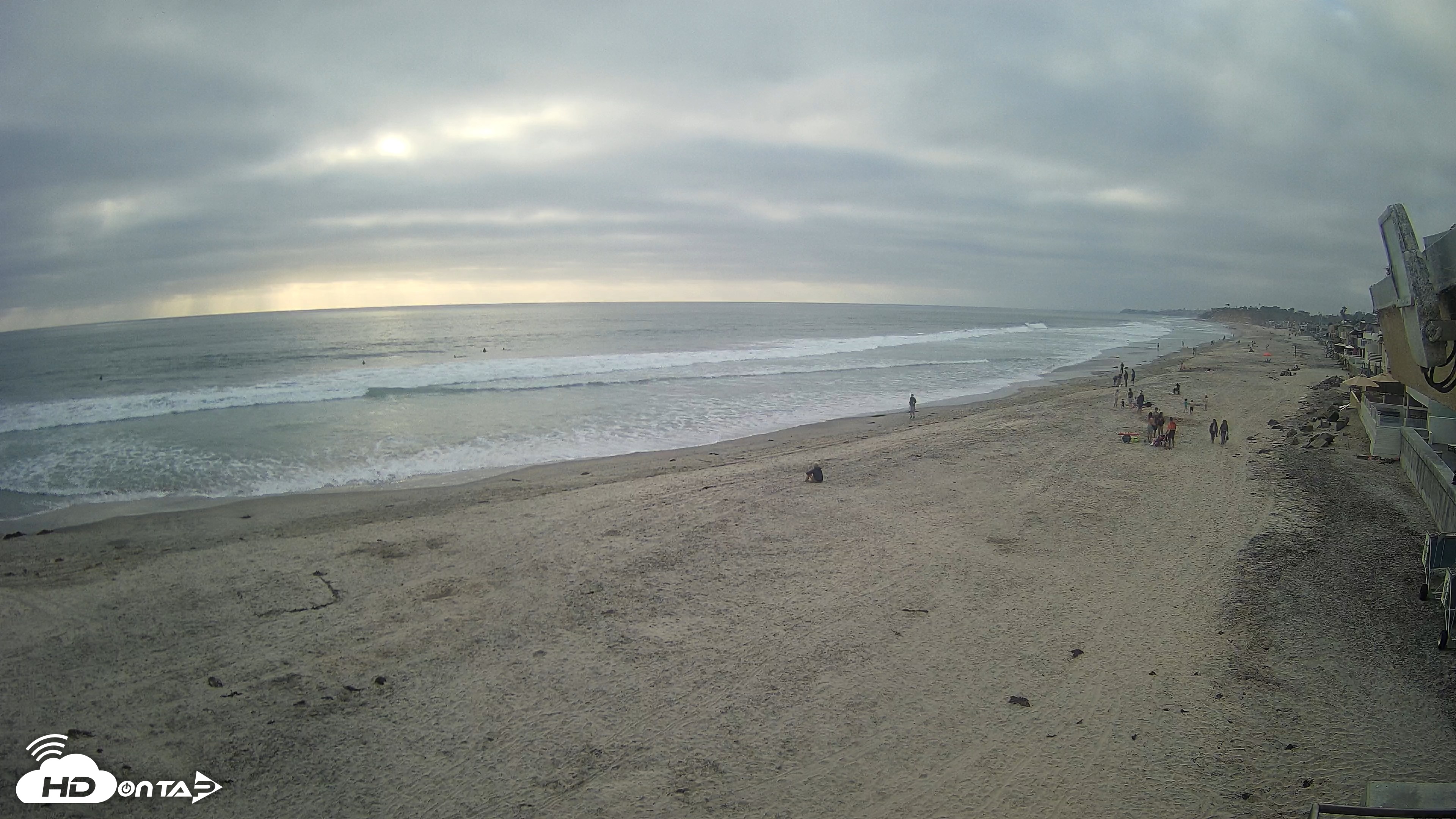 Snapshot of 17th St. Del Mar Beach - 4K NW View Live Cam taken Jun 3, 2026, 6:29pm PDT