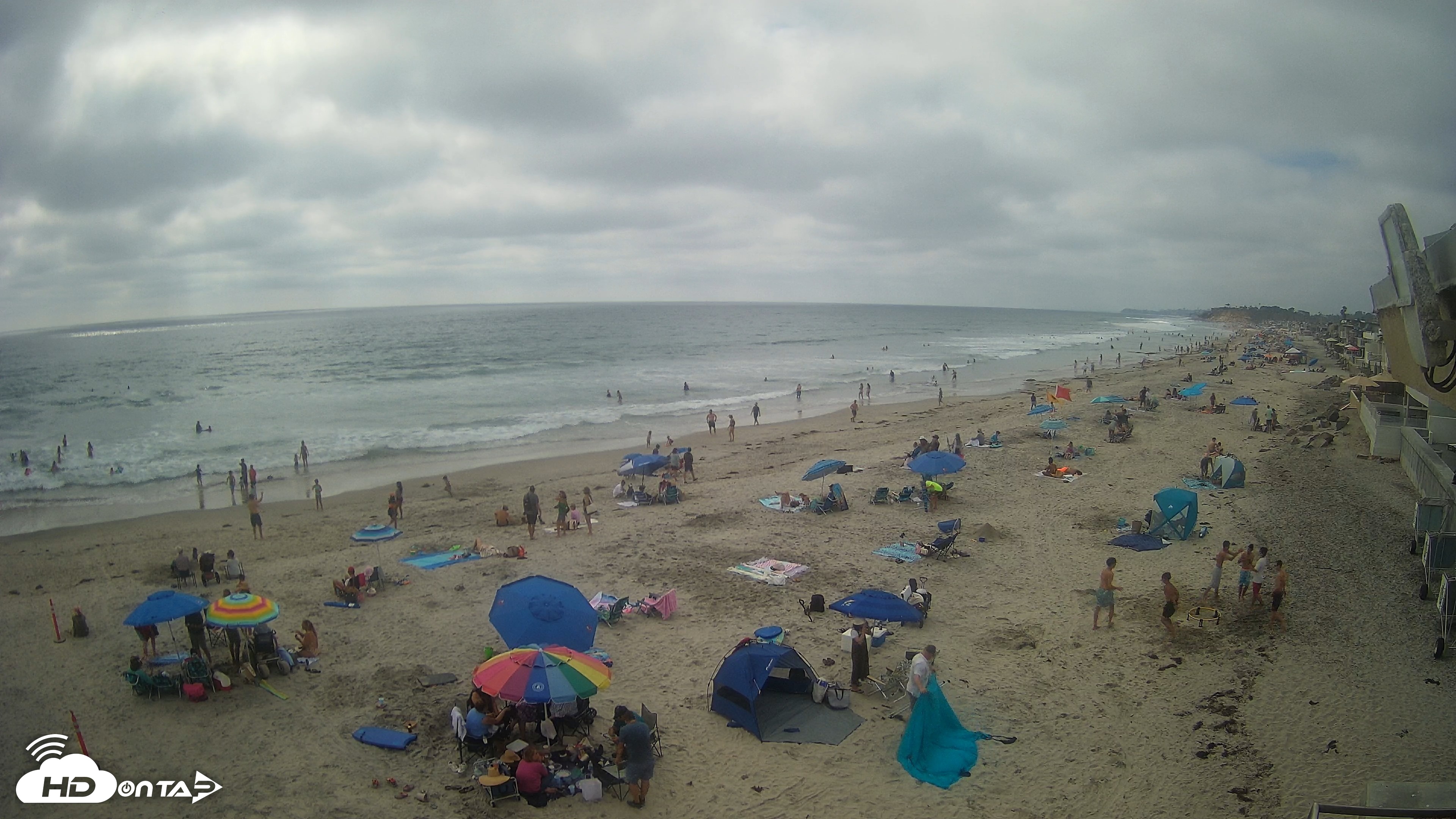 Snapshot of 17th St. Del Mar Beach - 4K NW View Live Cam taken Jun 14, 2026, 4:25pm PDT