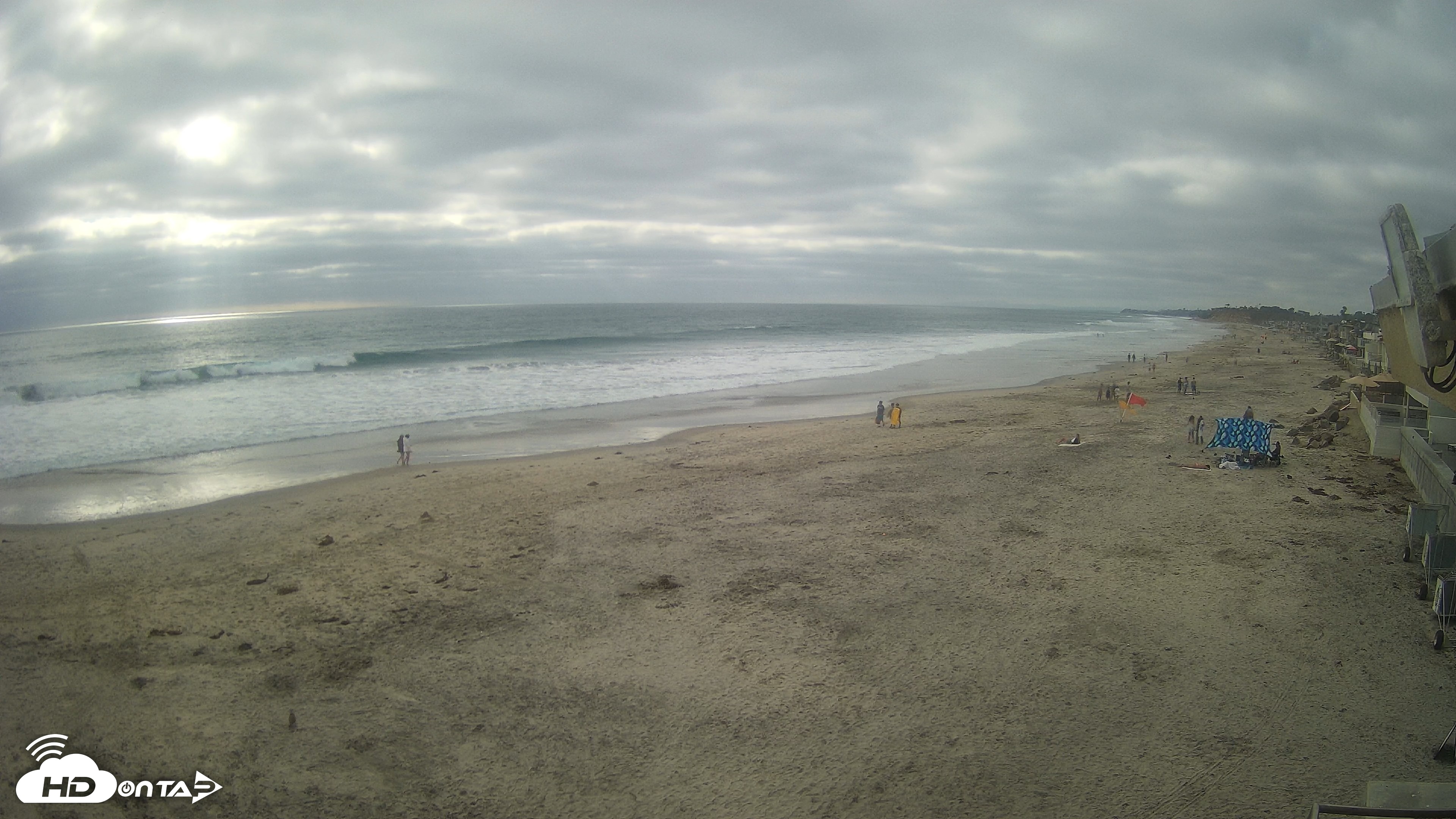Snapshot of 17th St. Del Mar Beach - 4K NW View Live Cam taken Jun 17, 2026, 5:36pm PDT
