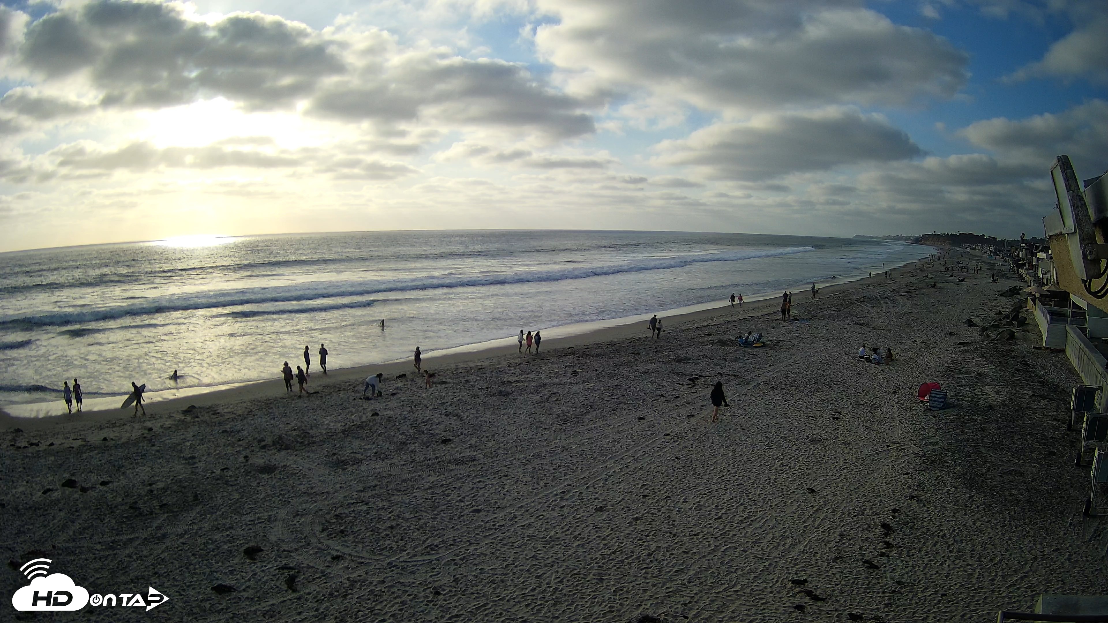 Snapshot of 17th St. Del Mar Beach - 4K NW View Live Cam taken May 22, 2026, 6:33pm PDT