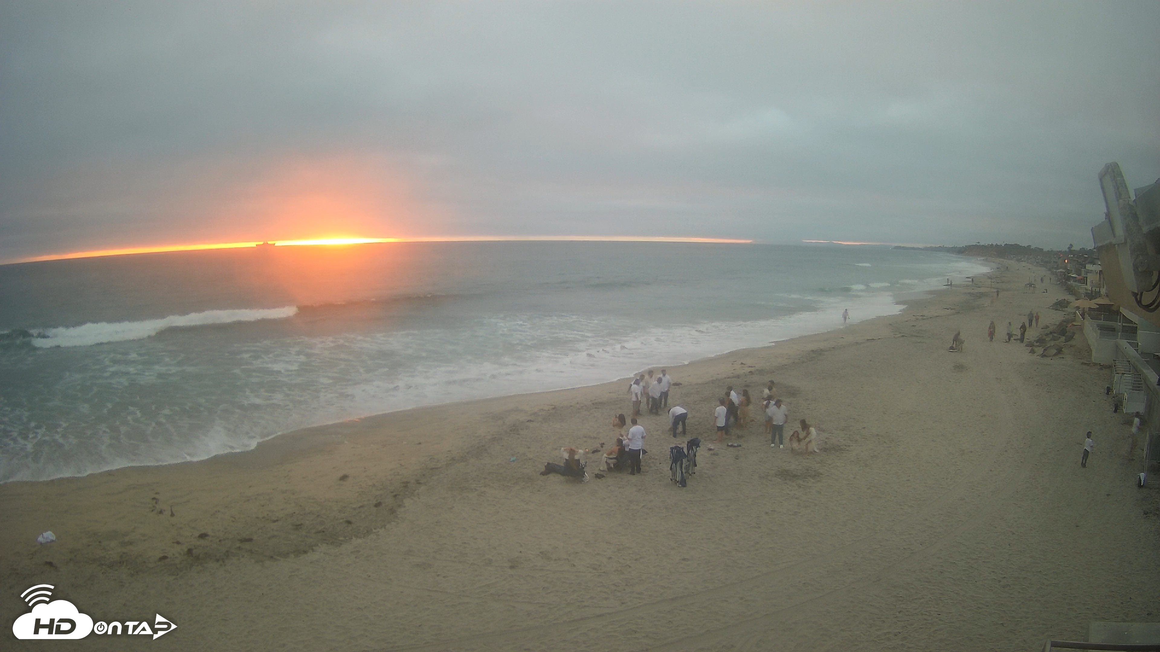 Snapshot of 17th St. Del Mar Beach - 4K NW View Live Cam taken Jun 27, 2026, 7:53pm PDT