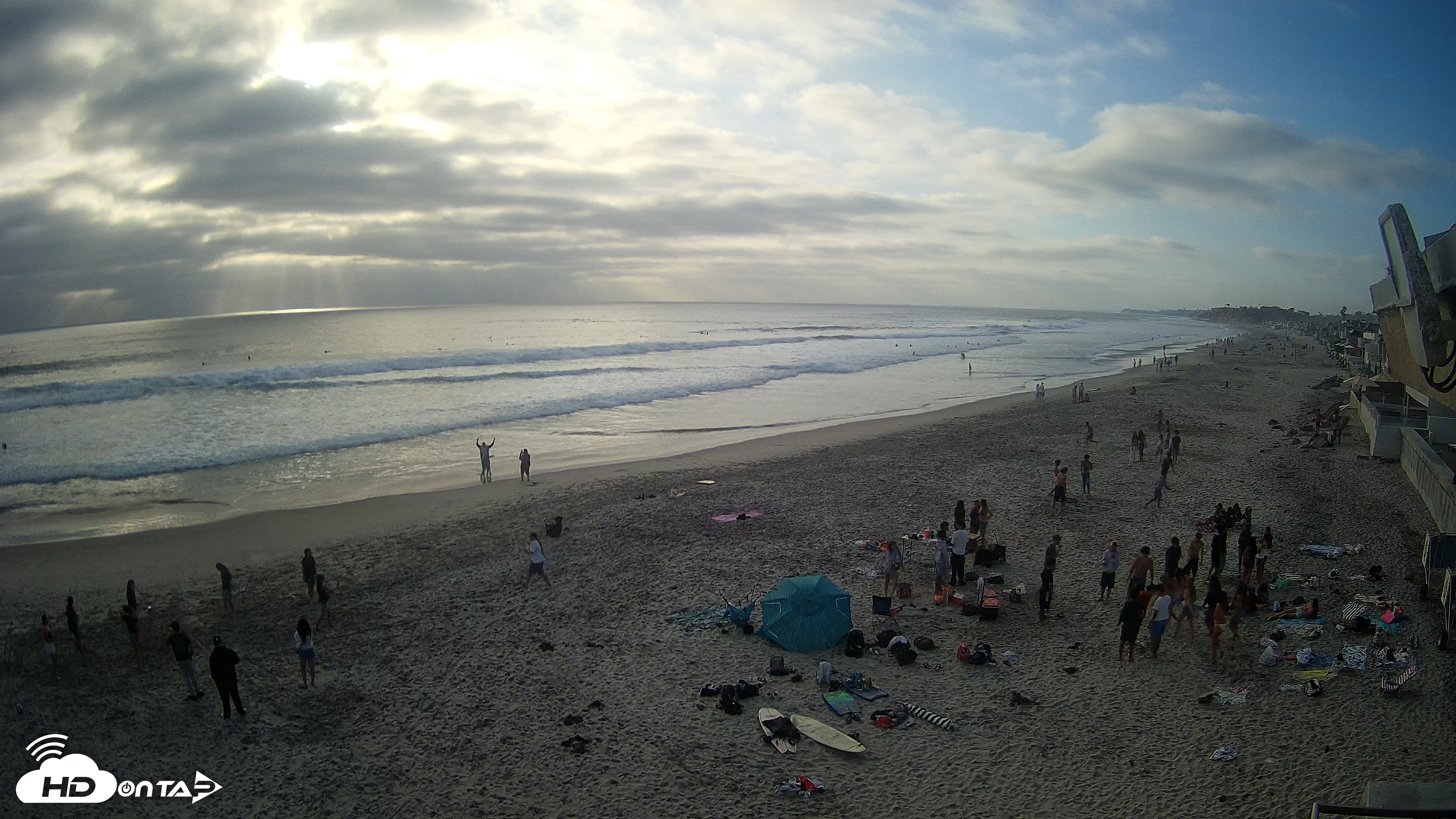 Snapshot of 17th St. Del Mar Beach - 4K NW View Live Cam taken Jun 5, 2026, 6:38pm PDT
