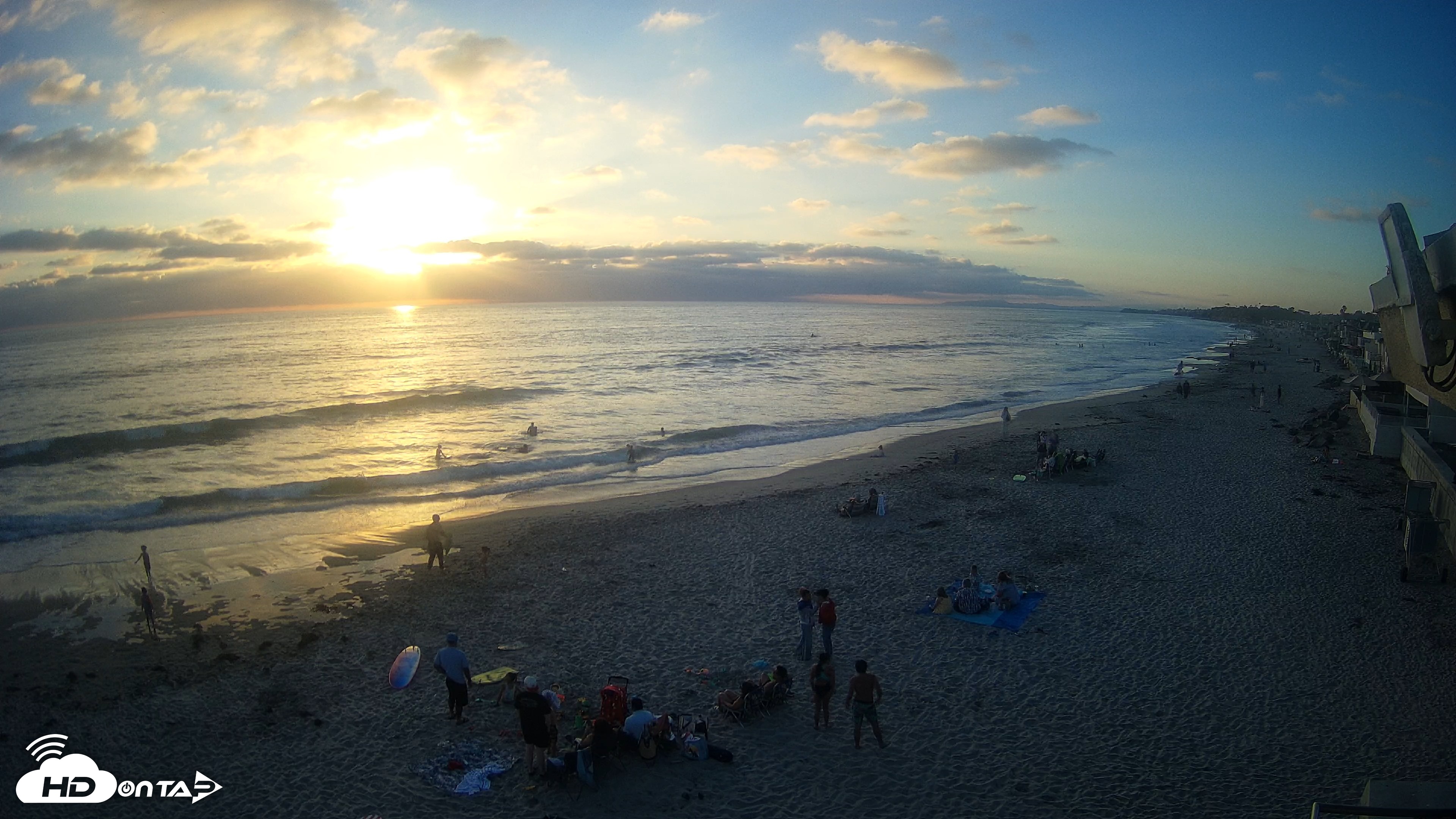 Snapshot of 17th St. Del Mar Beach - 4K NW View Live Cam taken Jun 26, 2026, 7:39pm PDT