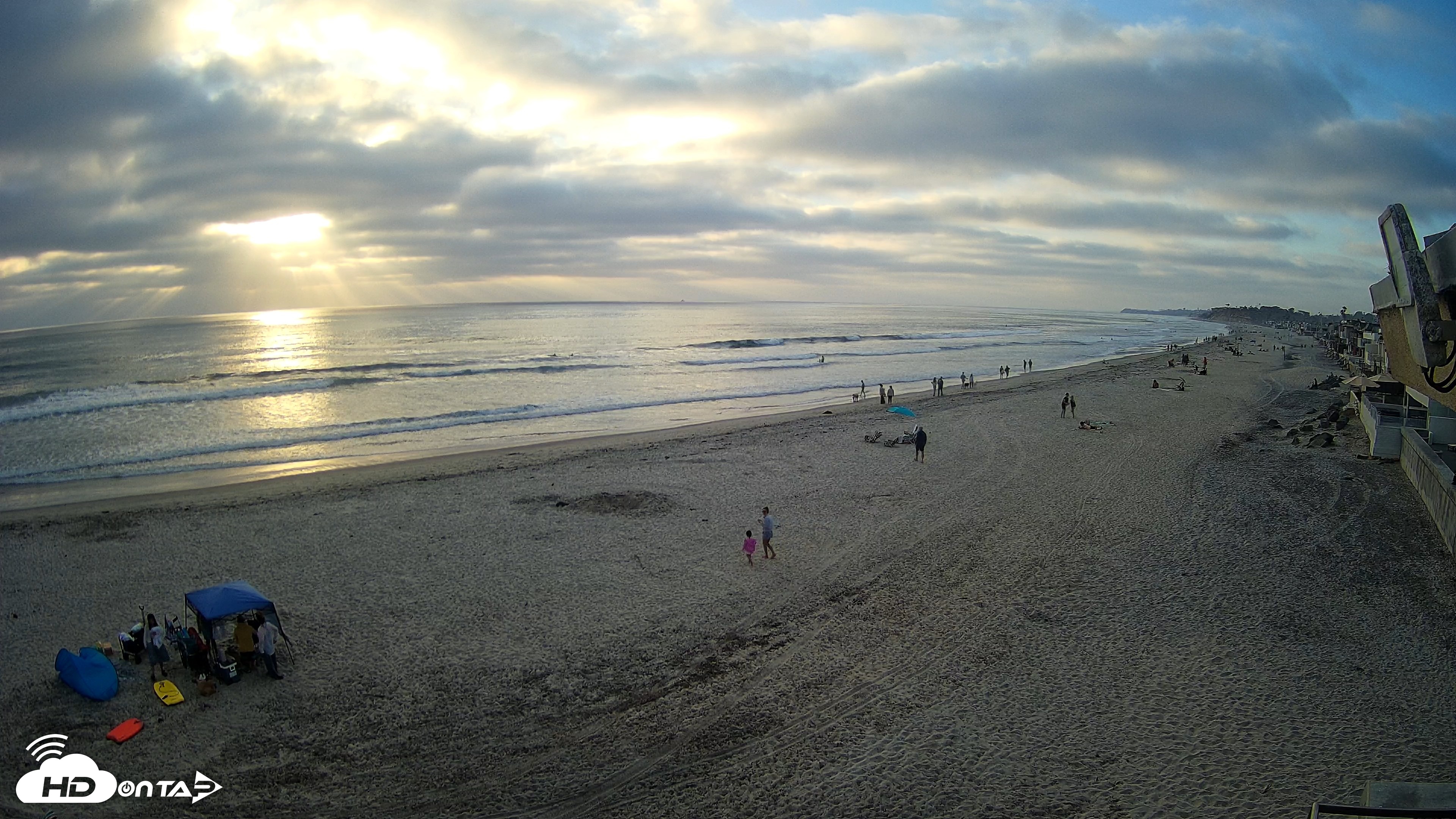 Snapshot of 17th St. Del Mar Beach - 4K NW View Live Cam taken May 9, 2026, 7:01pm PDT