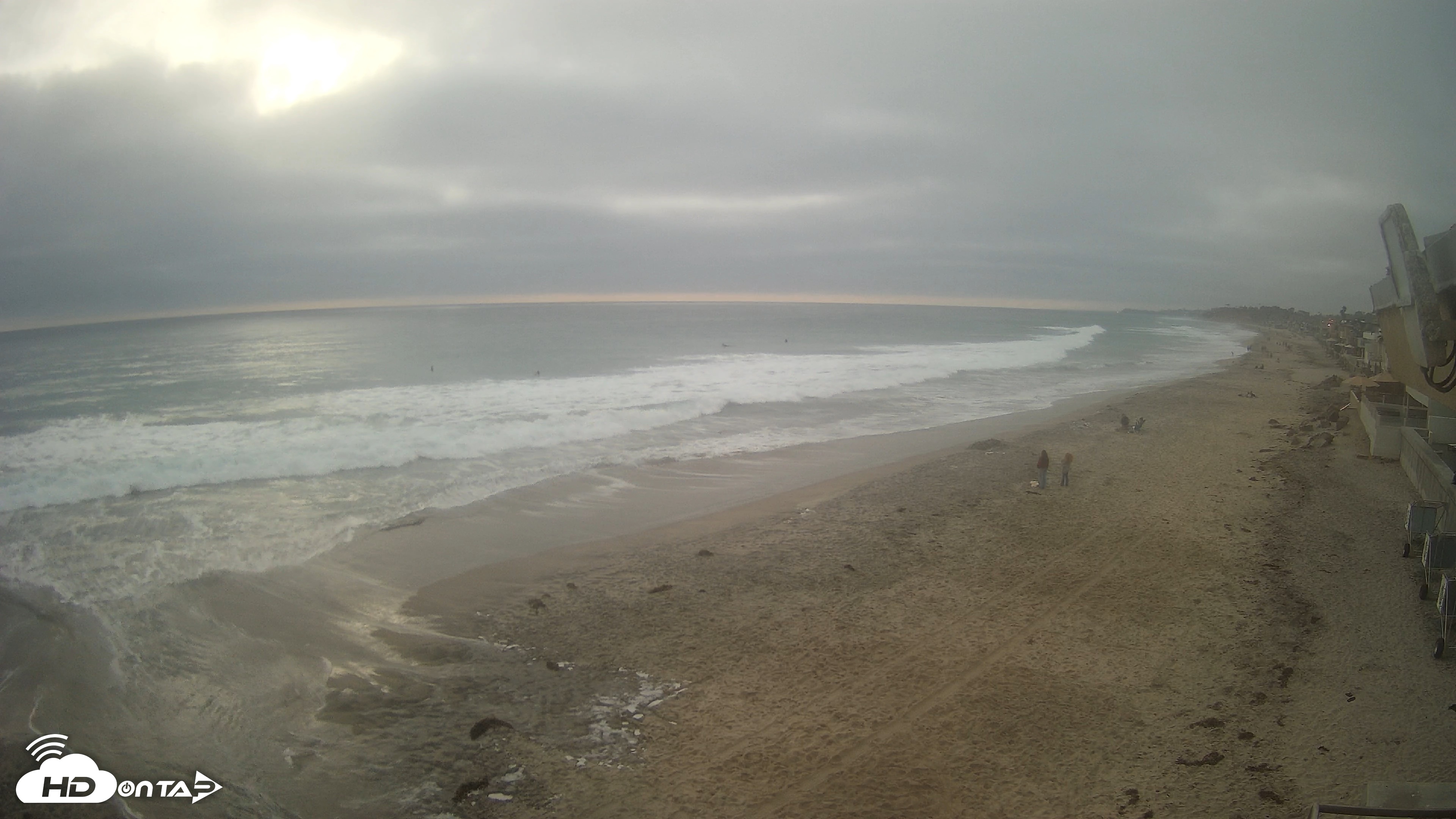 Snapshot of 17th St. Del Mar Beach - 4K NW View Live Cam taken Jun 15, 2026, 8:05pm PDT