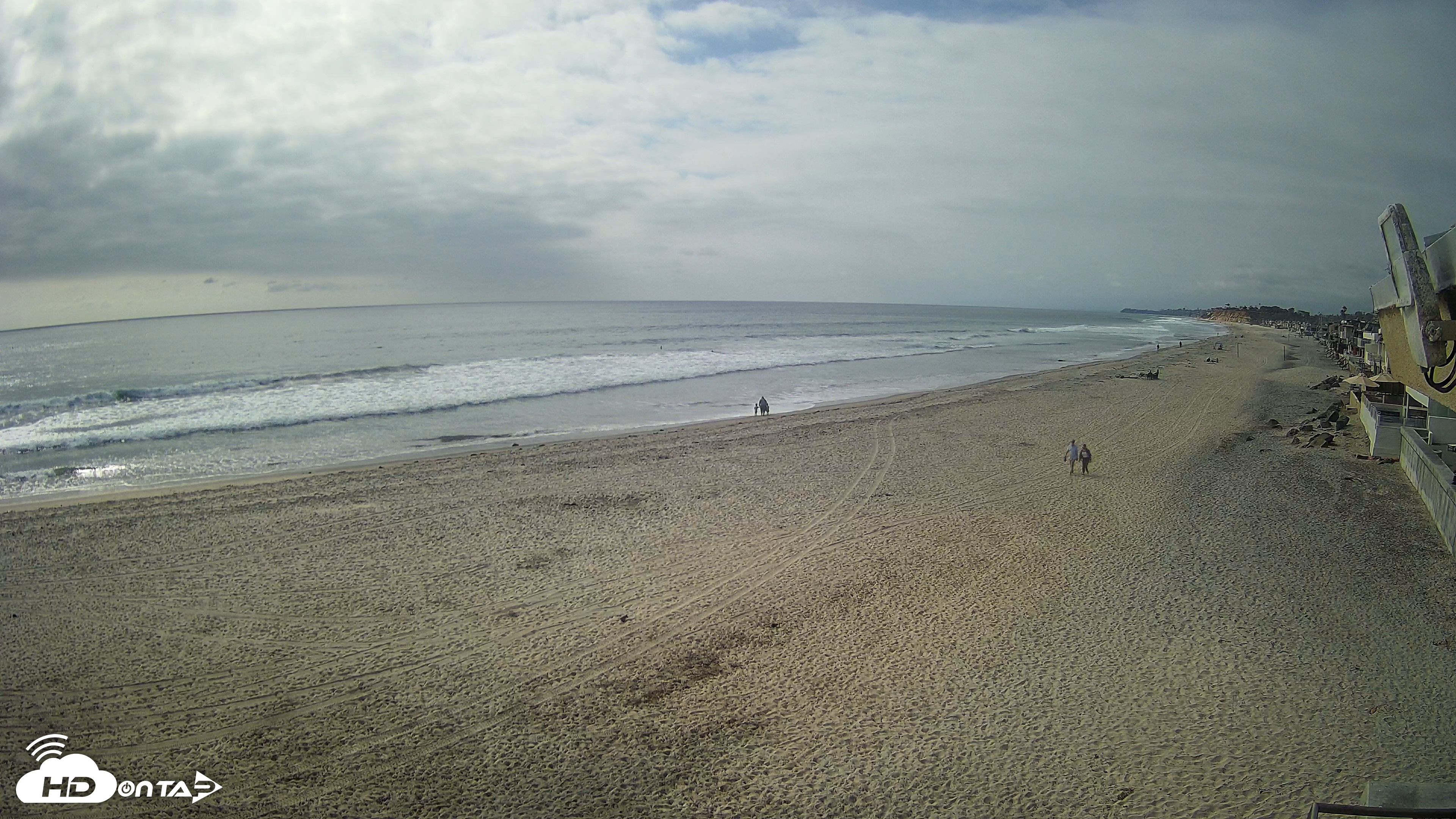 Snapshot of 17th St. Del Mar Beach - 4K NW View Live Cam taken May 12, 2026, 4:36pm PDT