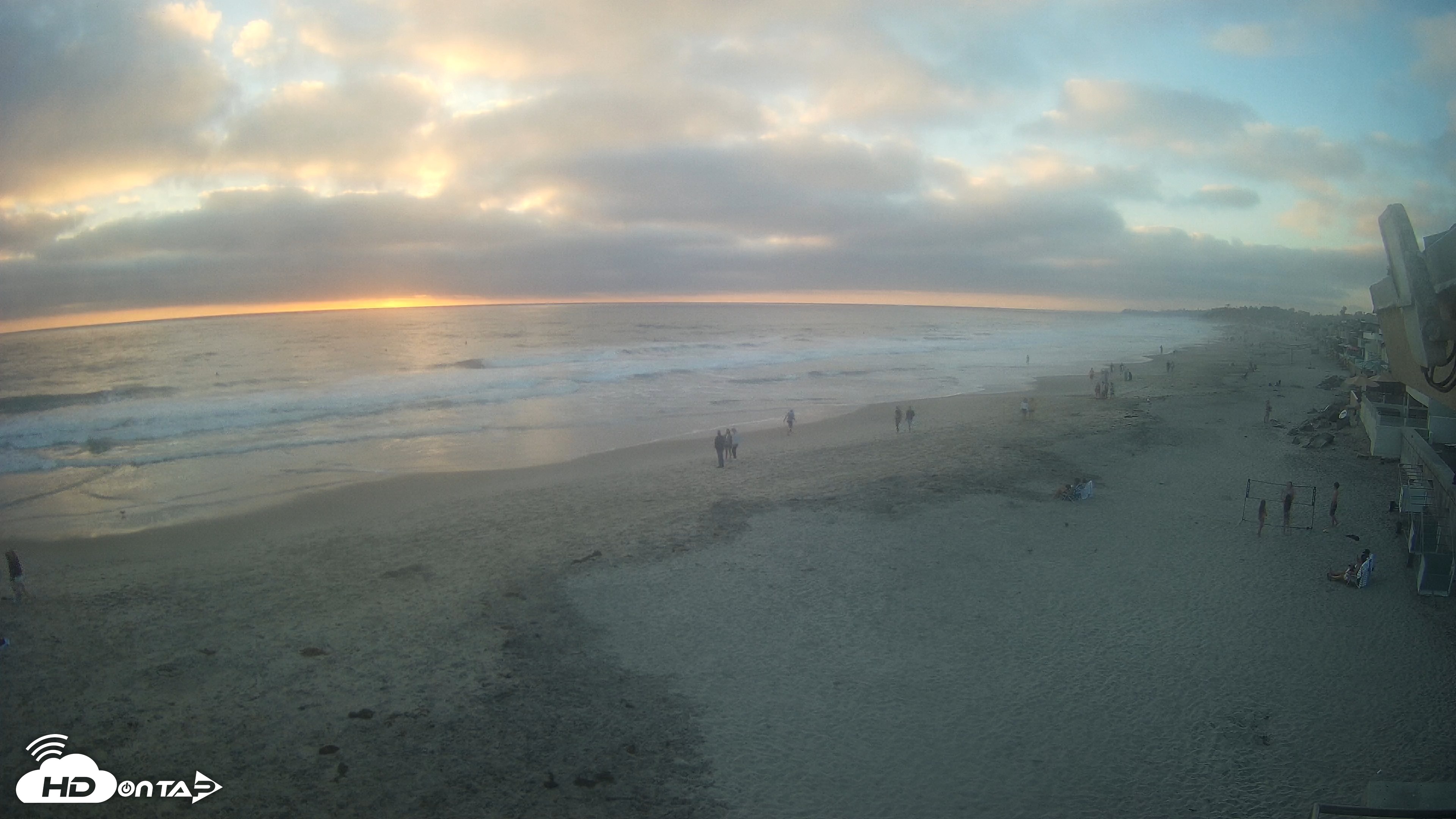 Snapshot of 17th St. Del Mar Beach - 4K NW View Live Cam taken Jul 7, 2026, 7:41pm PDT