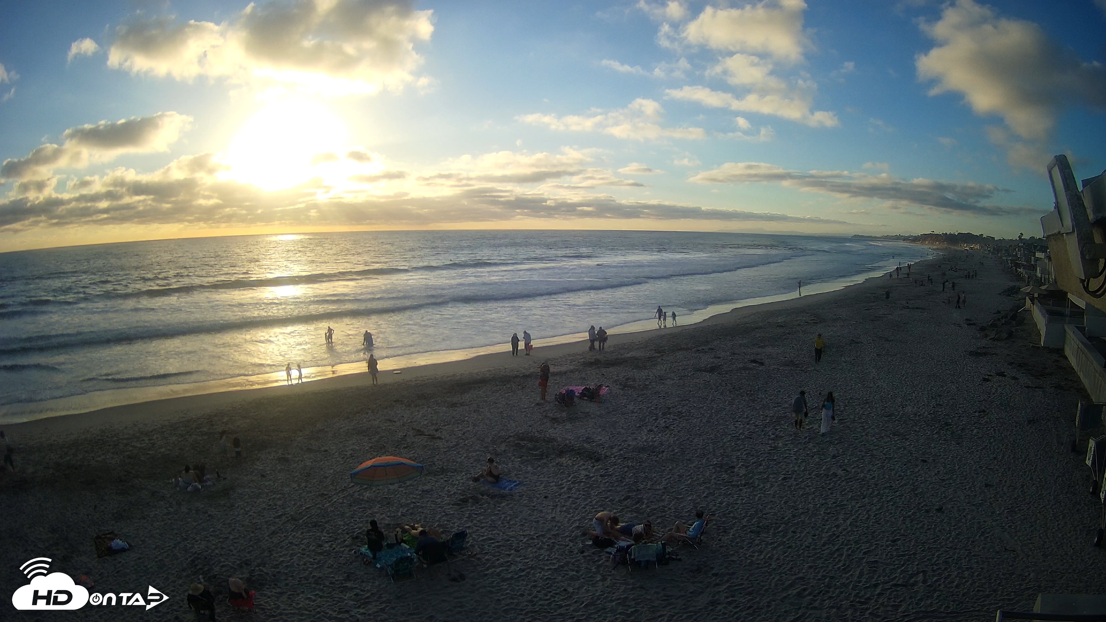 Snapshot of 17th St. Del Mar Beach - 4K NW View Live Cam taken Jun 21, 2026, 7:24pm PDT