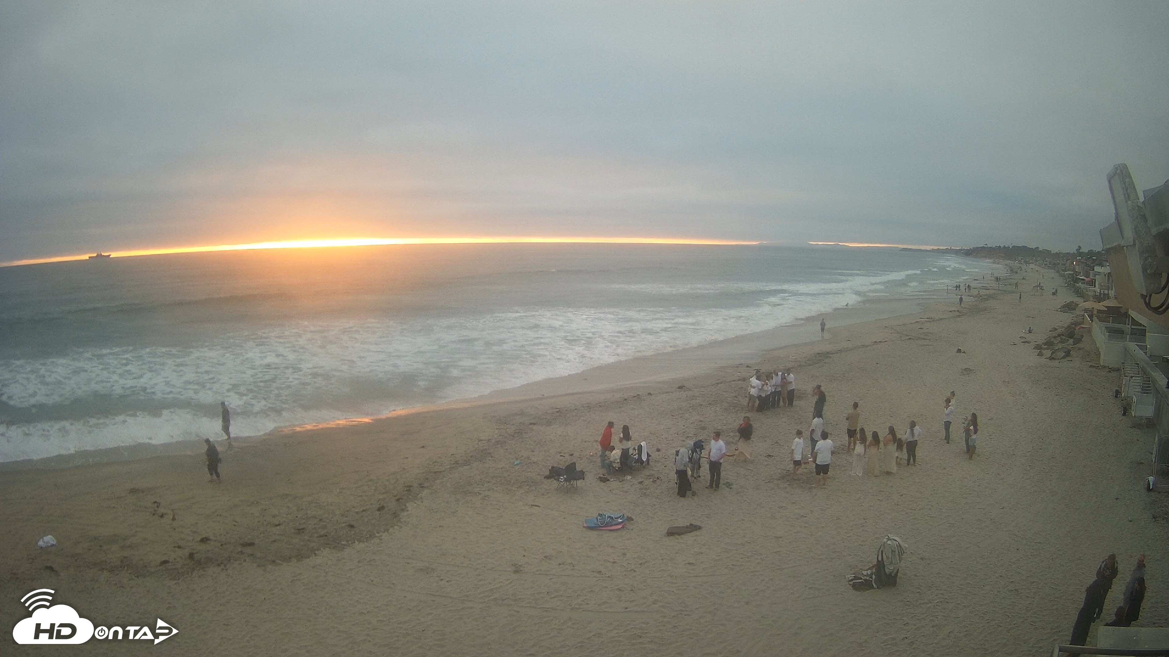 Snapshot of 17th St. Del Mar Beach - 4K NW View Live Cam taken Jun 27, 2026, 7:37pm PDT