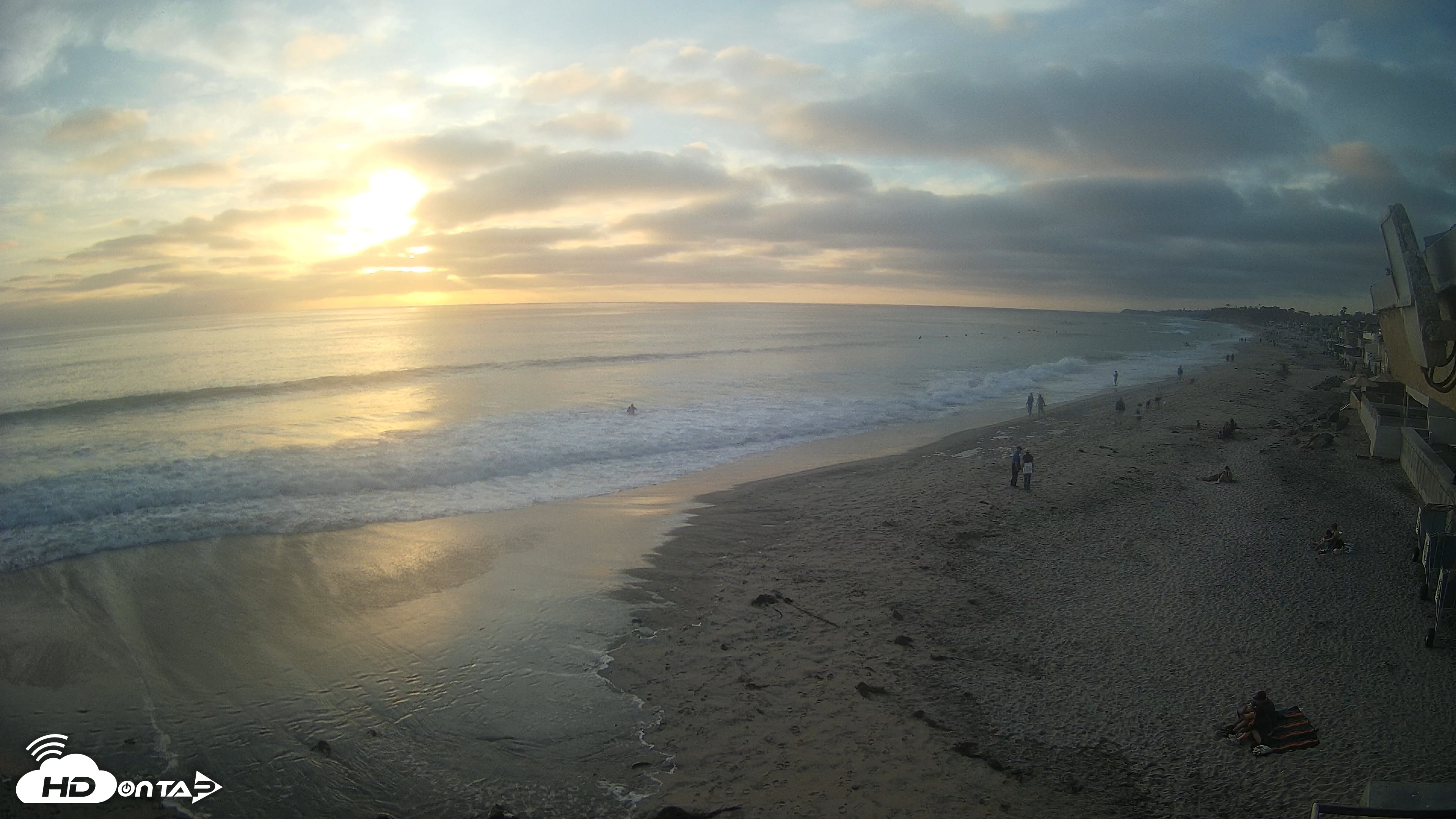 Snapshot of 17th St. Del Mar Beach - 4K NW View Live Cam taken Jun 11, 2026, 7:40pm PDT
