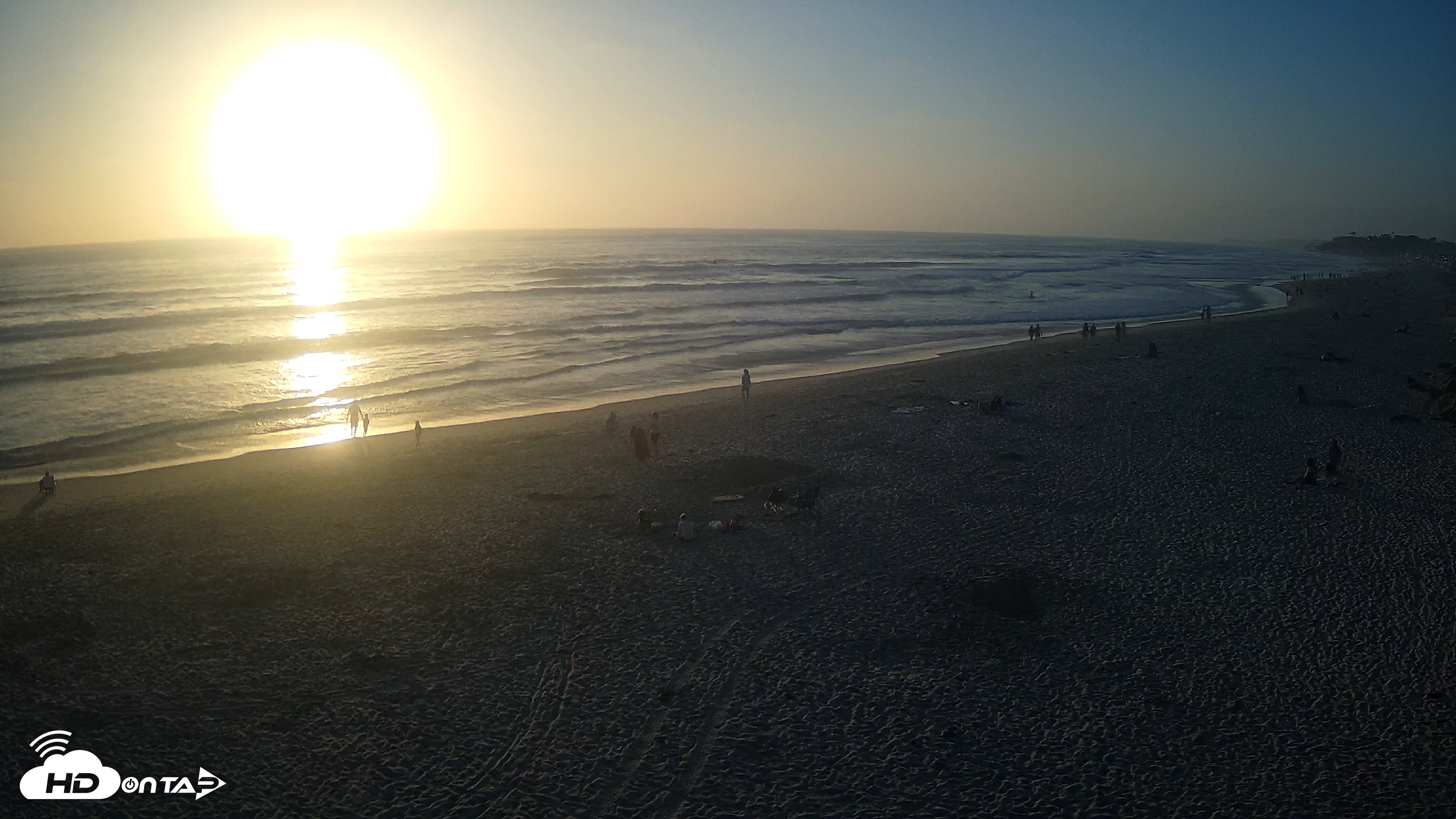 Snapshot of 17th St. Del Mar Beach - 4K NW View Live Cam taken Jun 17, 2025, 7:32pm PDT