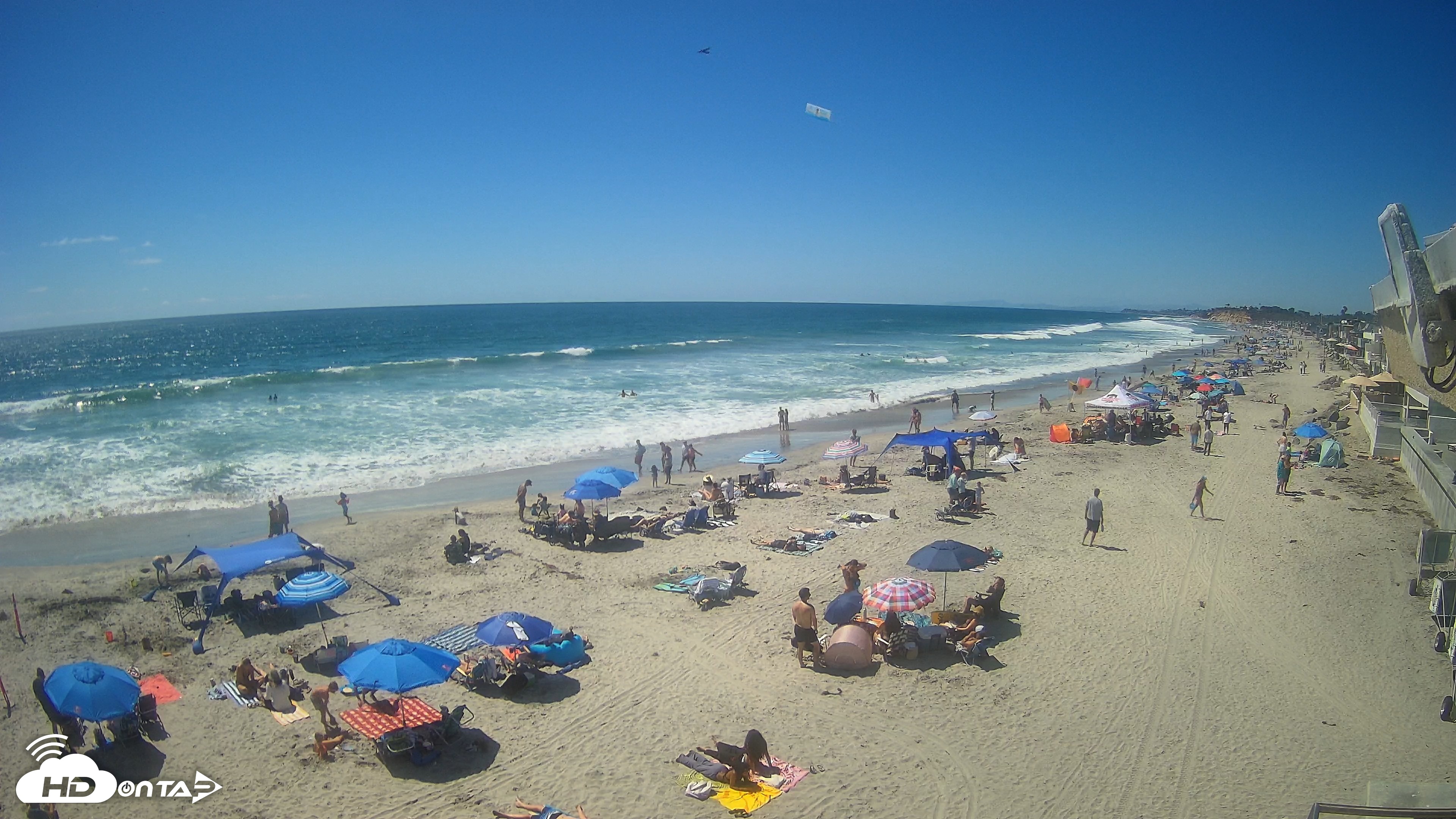 Snapshot of 17th St. Del Mar Beach - 4K NW View Live Cam taken Jun 21, 2026, 3:10pm PDT