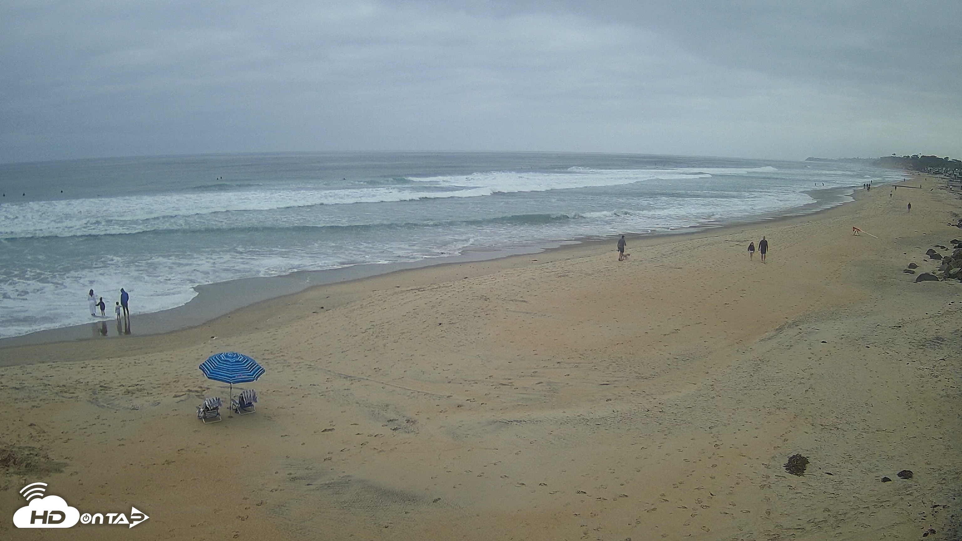 Snapshot of 17th St. Del Mar Beach - 4K NW View Live Cam taken May 25, 2025, 8:04am PDT