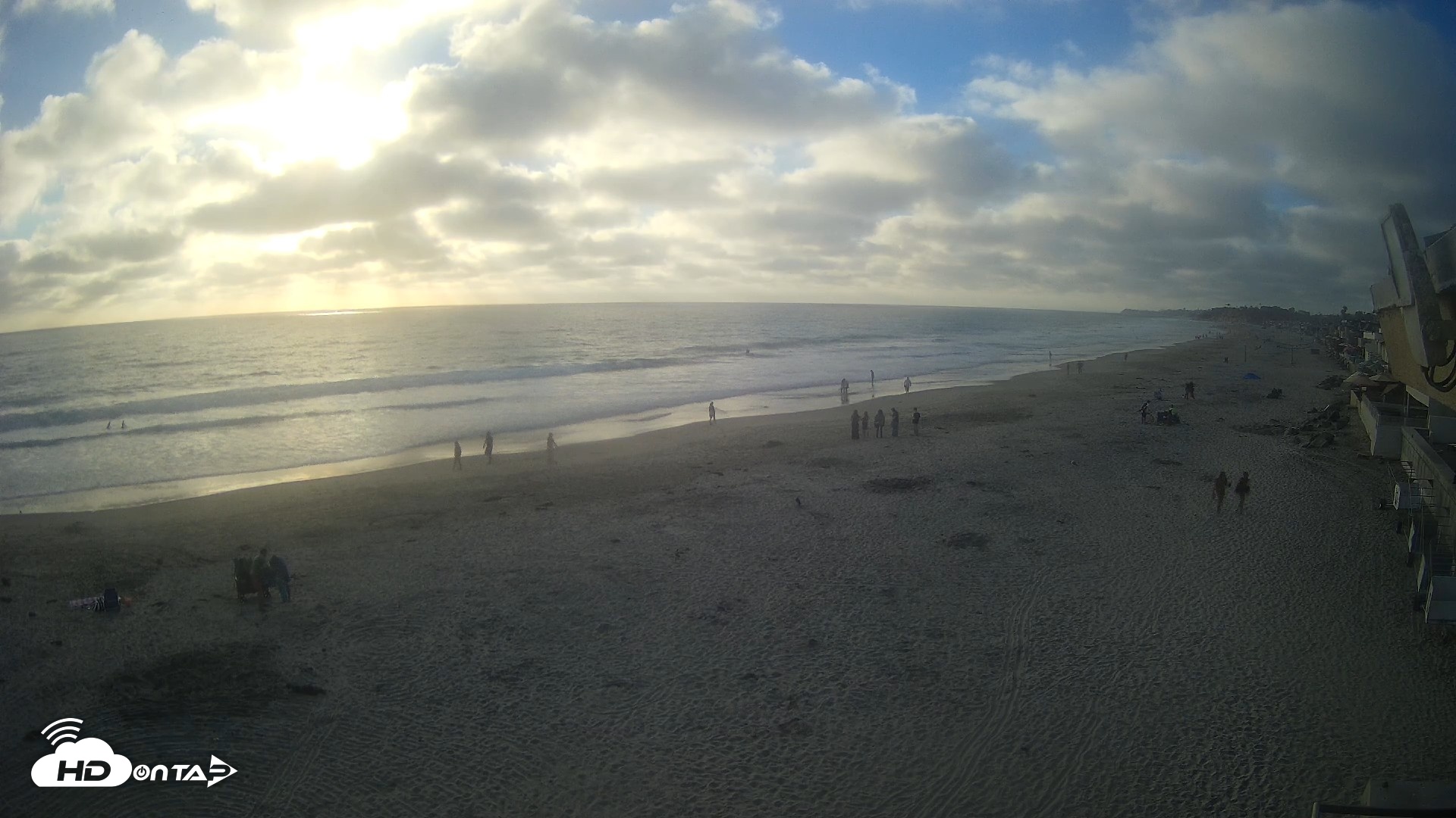Snapshot of 17th St. Del Mar Beach - 4K NW View Live Cam taken Jul 5, 2026, 7:10pm PDT