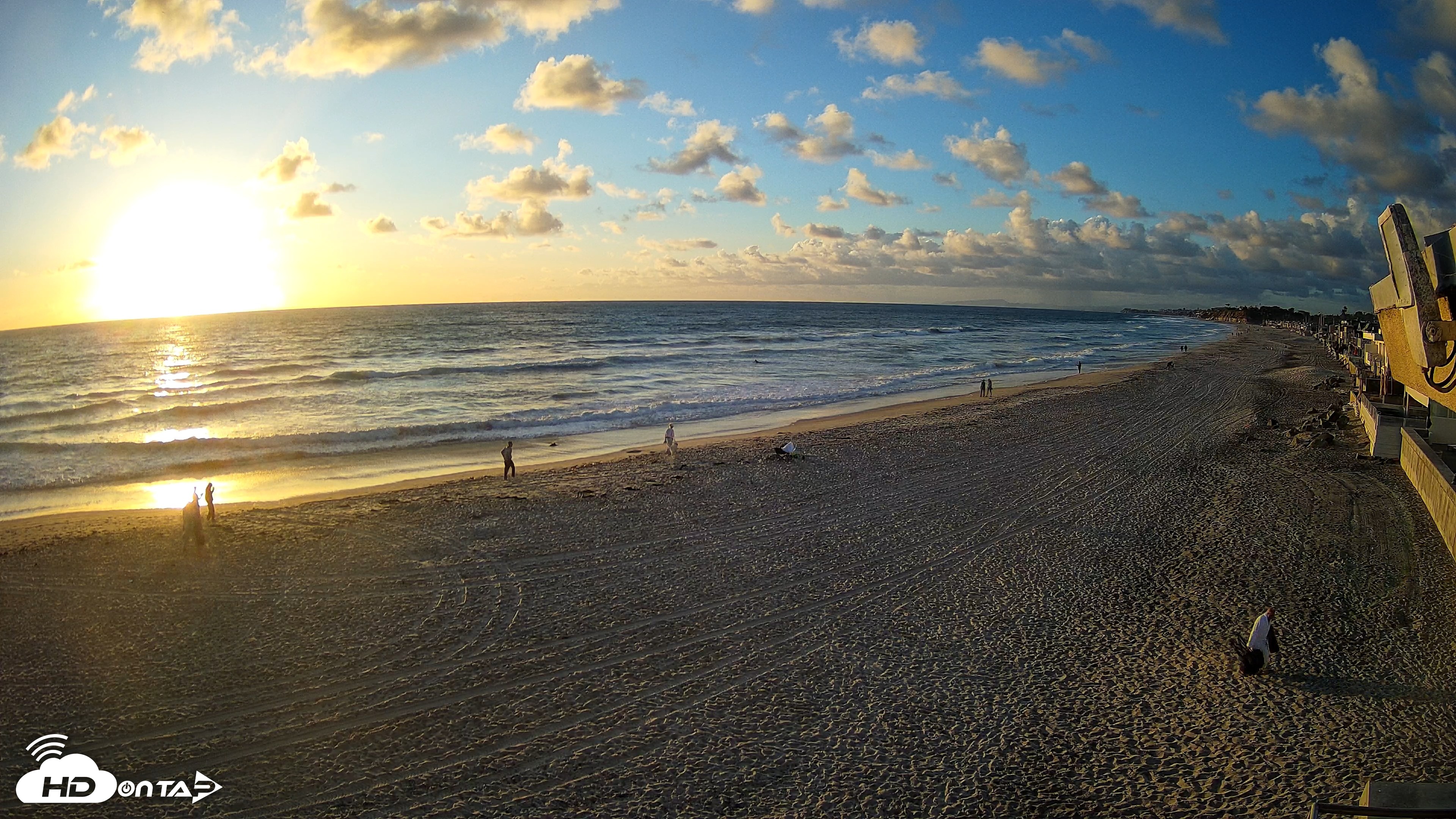 Snapshot of 17th St. Del Mar Beach - 4K NW View Live Cam taken Apr 13, 2026, 7:00pm PDT