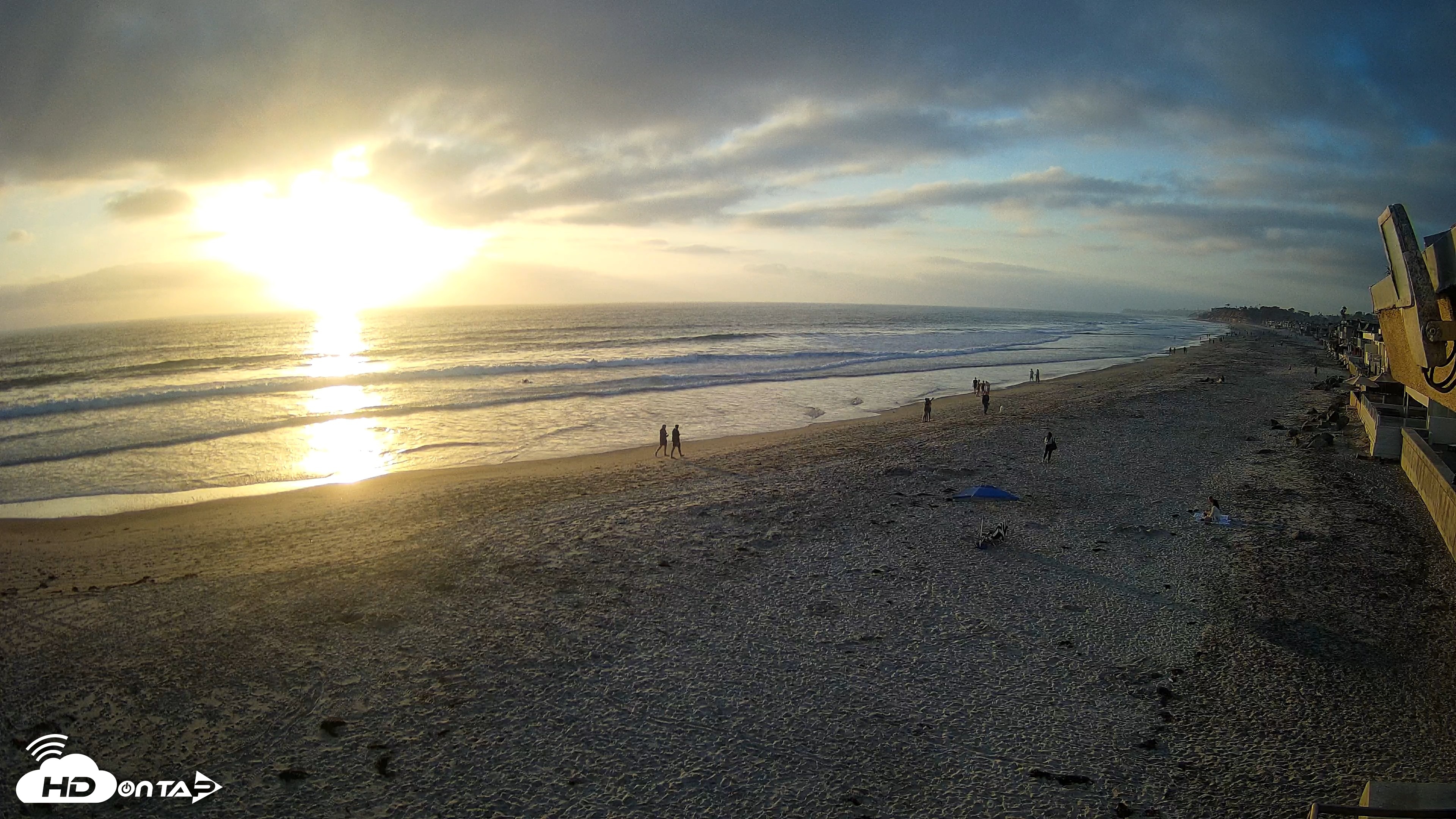 Snapshot of 17th St. Del Mar Beach - 4K NW View Live Cam taken May 21, 2026, 7:15pm PDT