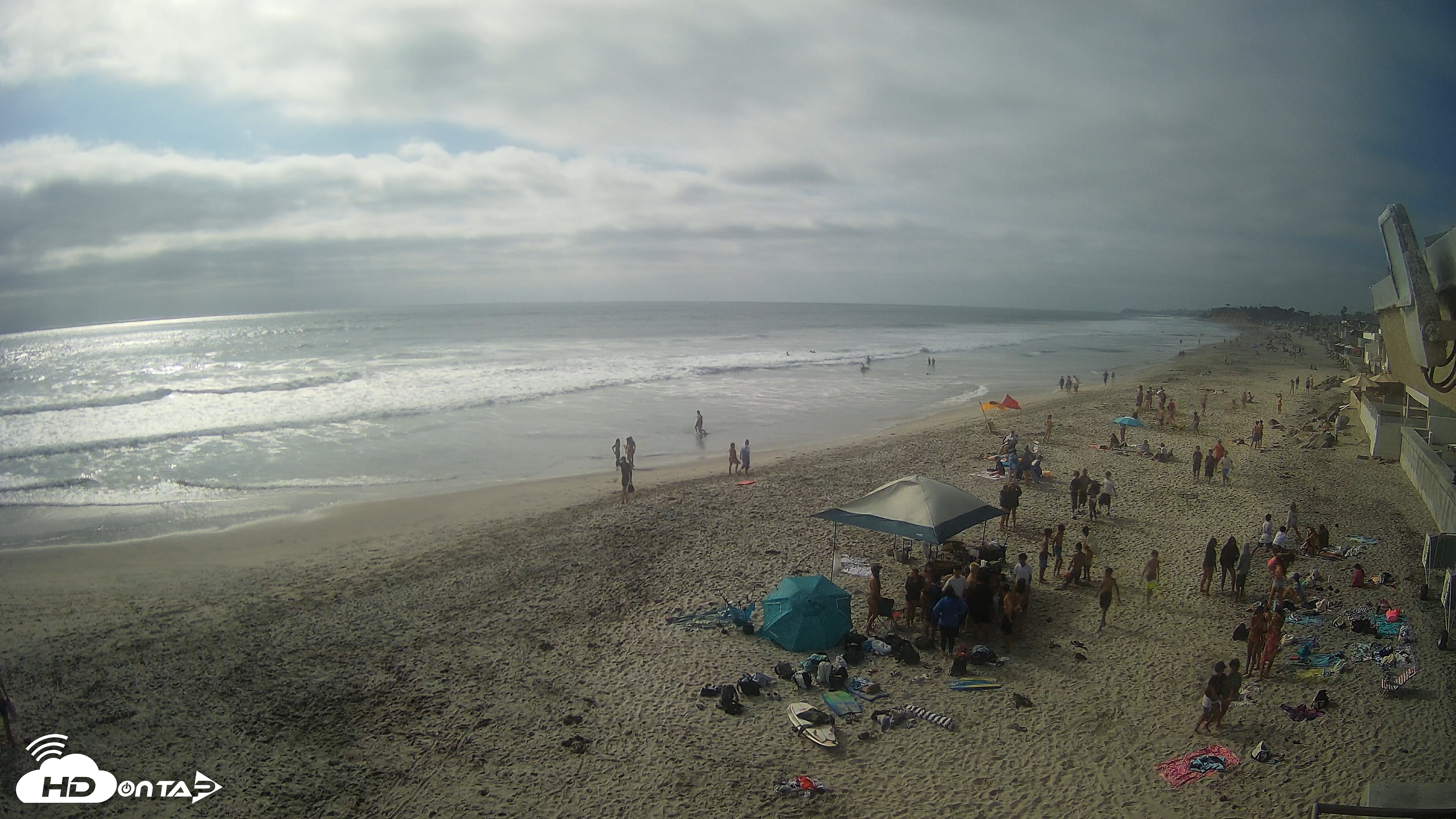 Snapshot of 17th St. Del Mar Beach - 4K NW View Live Cam taken Jun 5, 2026, 5:06pm PDT
