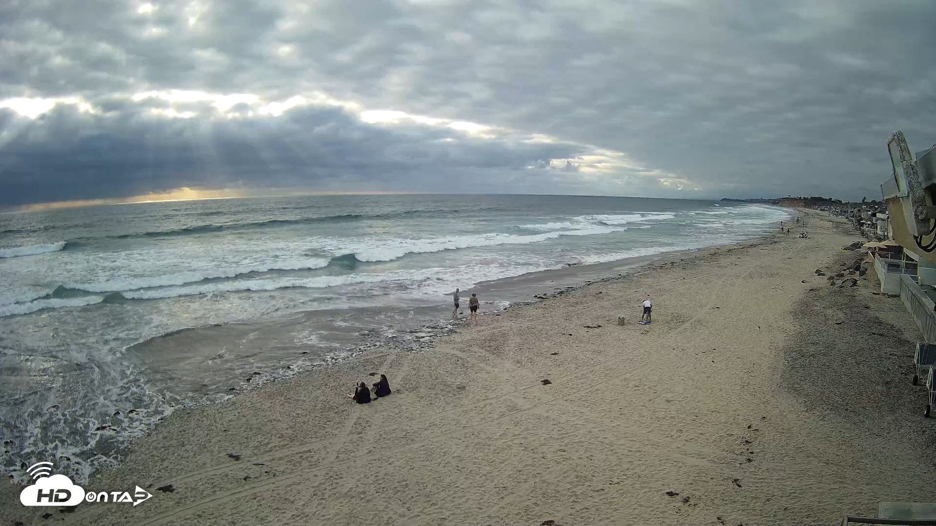 Snapshot of 17th St. Del Mar Beach - 4K NW View Live Cam taken May 26, 2026, 6:16pm PDT