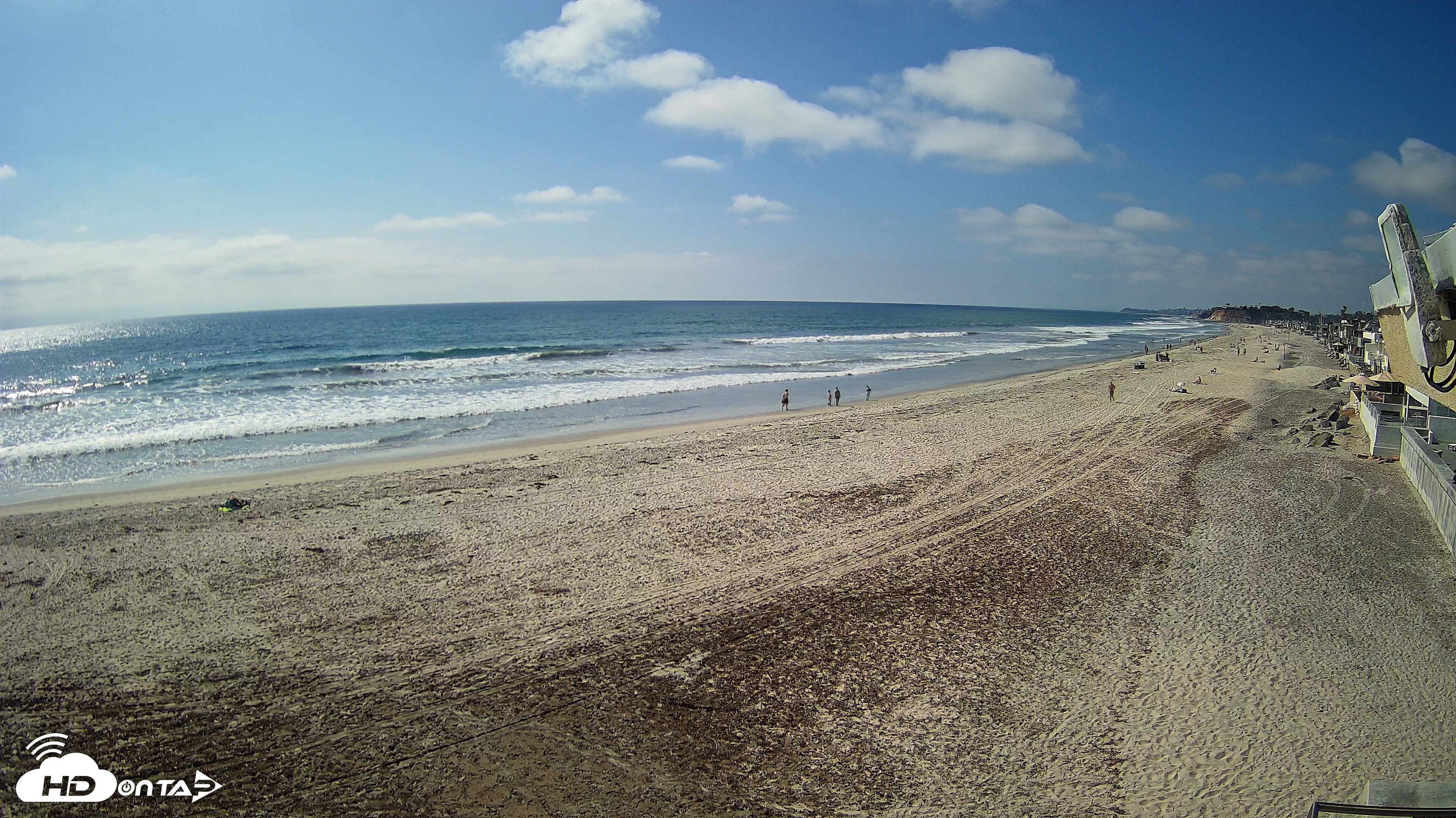 Snapshot of 17th St. Del Mar Beach - 4K NW View Live Cam taken May 8, 2026, 4:10pm PDT