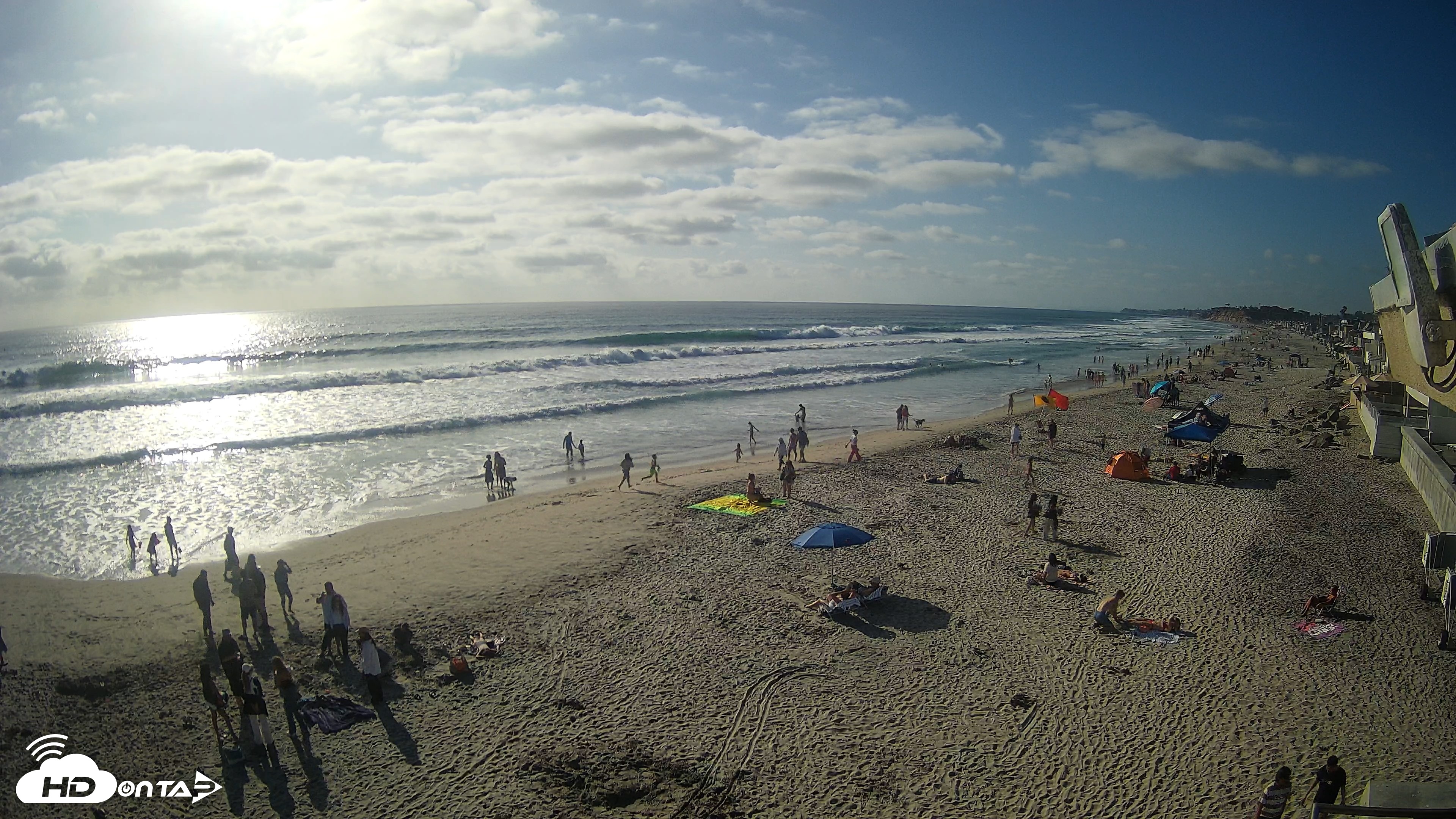 Snapshot of 17th St. Del Mar Beach - 4K NW View Live Cam taken Jun 7, 2026, 5:39pm PDT