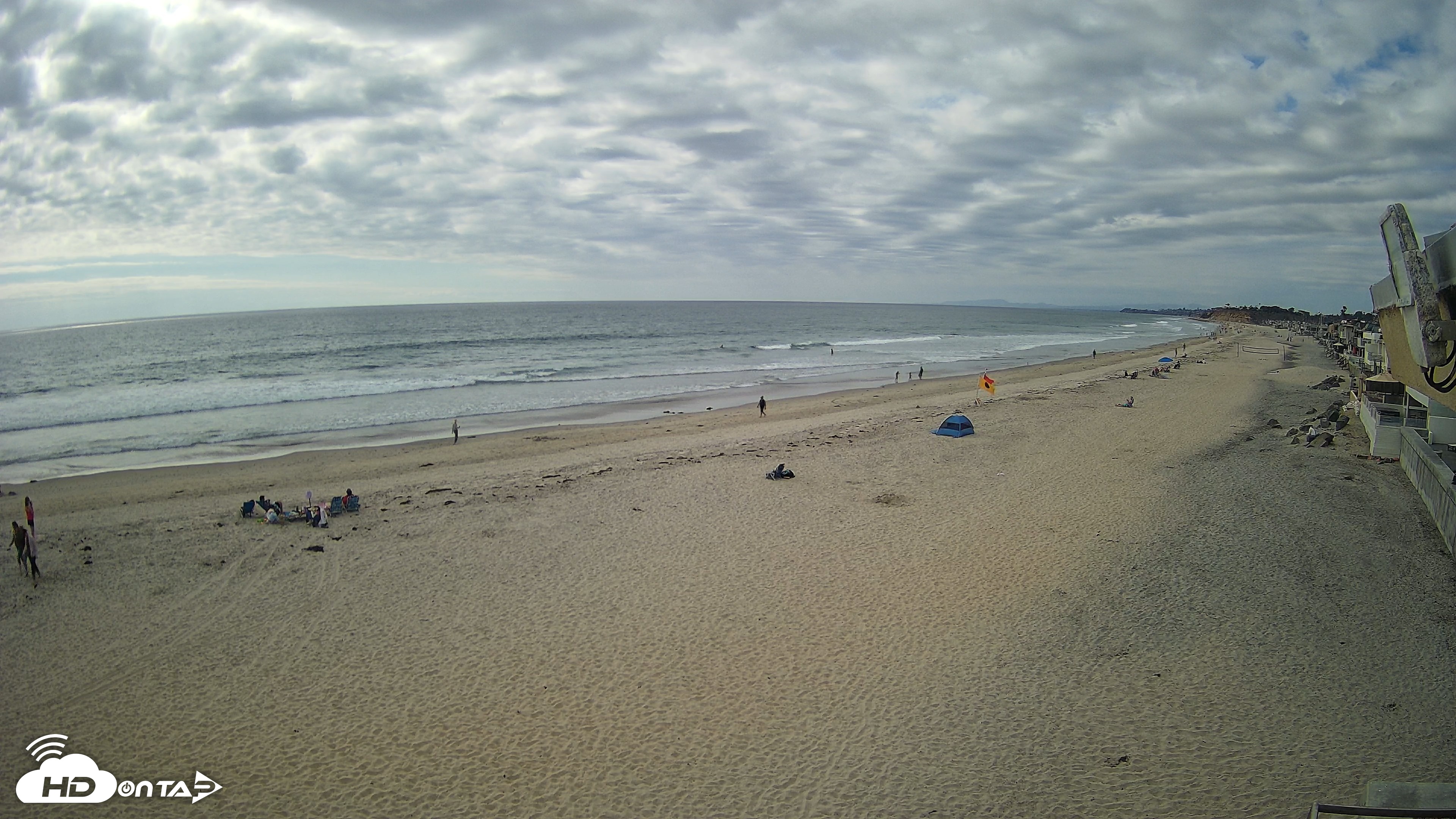 Snapshot of 17th St. Del Mar Beach - 4K NW View Live Cam taken May 3, 2026, 4:28pm PDT