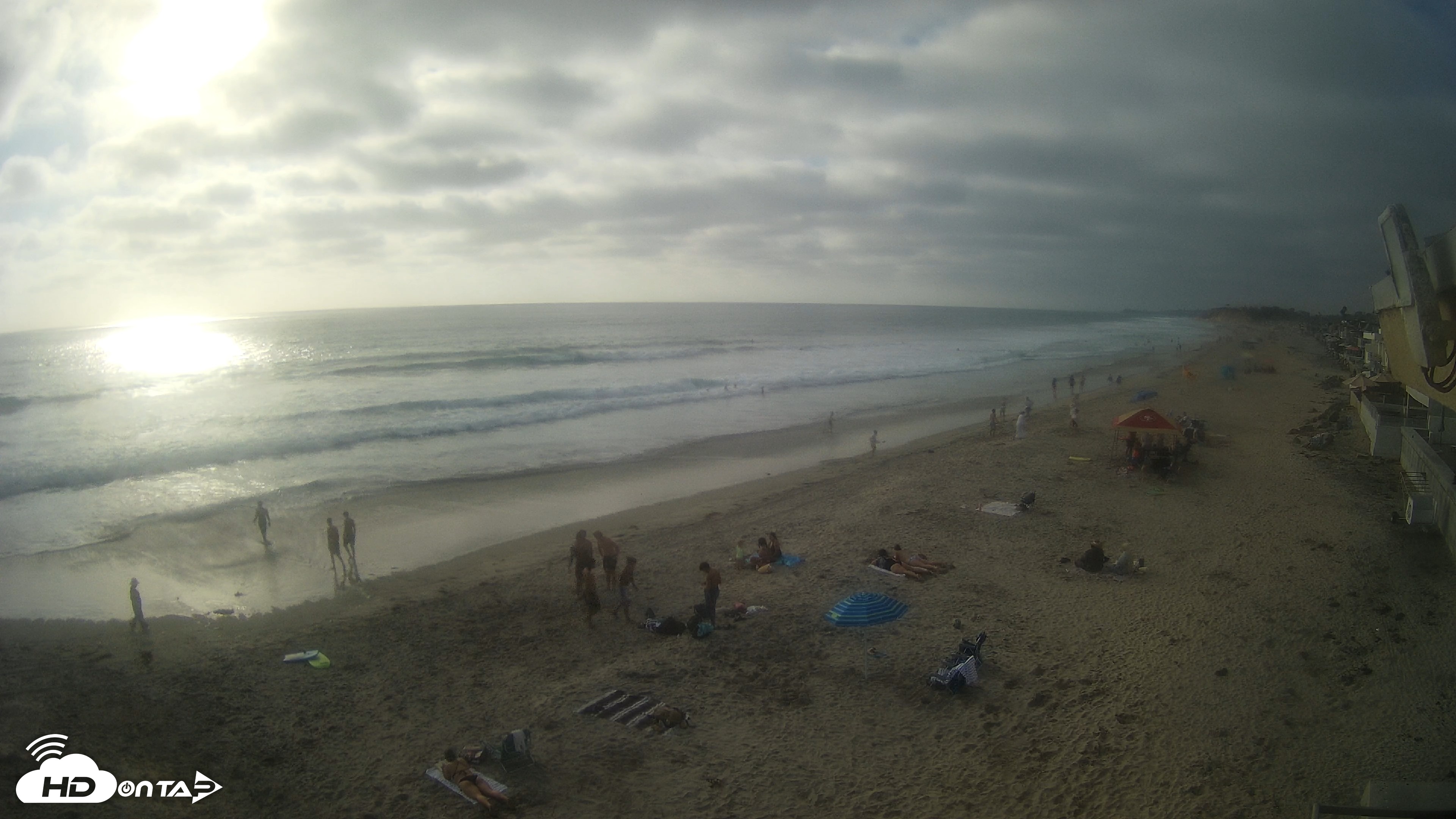 Snapshot of 17th St. Del Mar Beach - 4K NW View Live Cam taken Jul 29, 2026, 6:03pm PDT