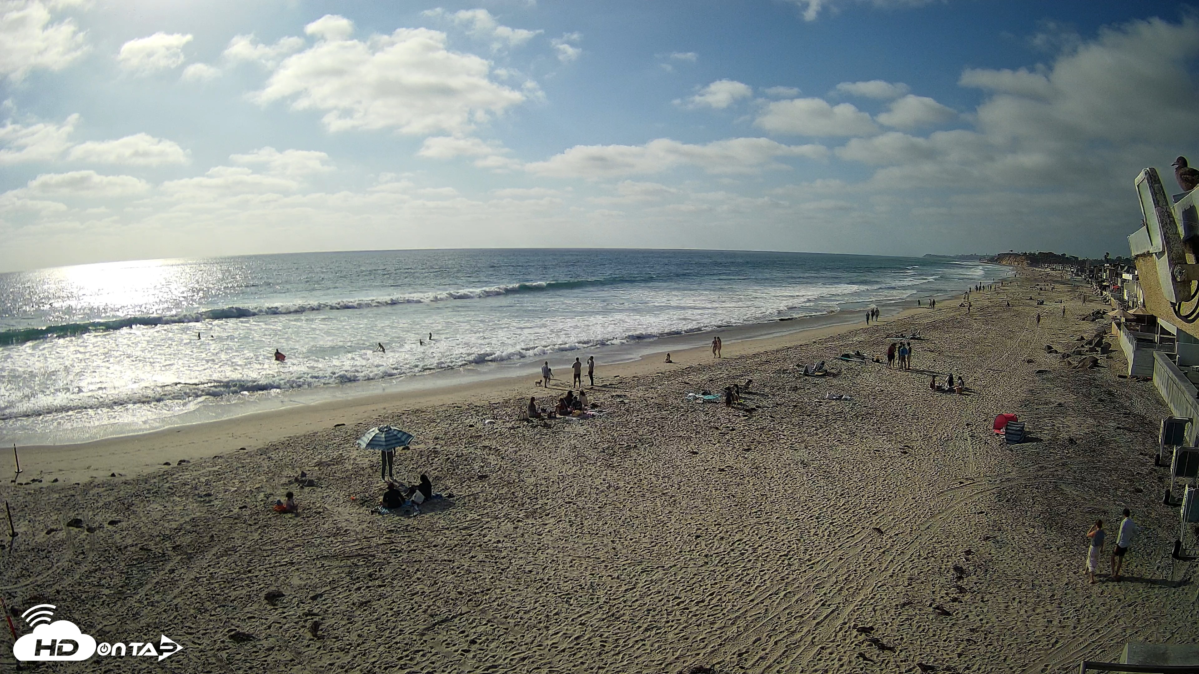 Snapshot of 17th St. Del Mar Beach - 4K NW View Live Cam taken May 22, 2026, 5:16pm PDT
