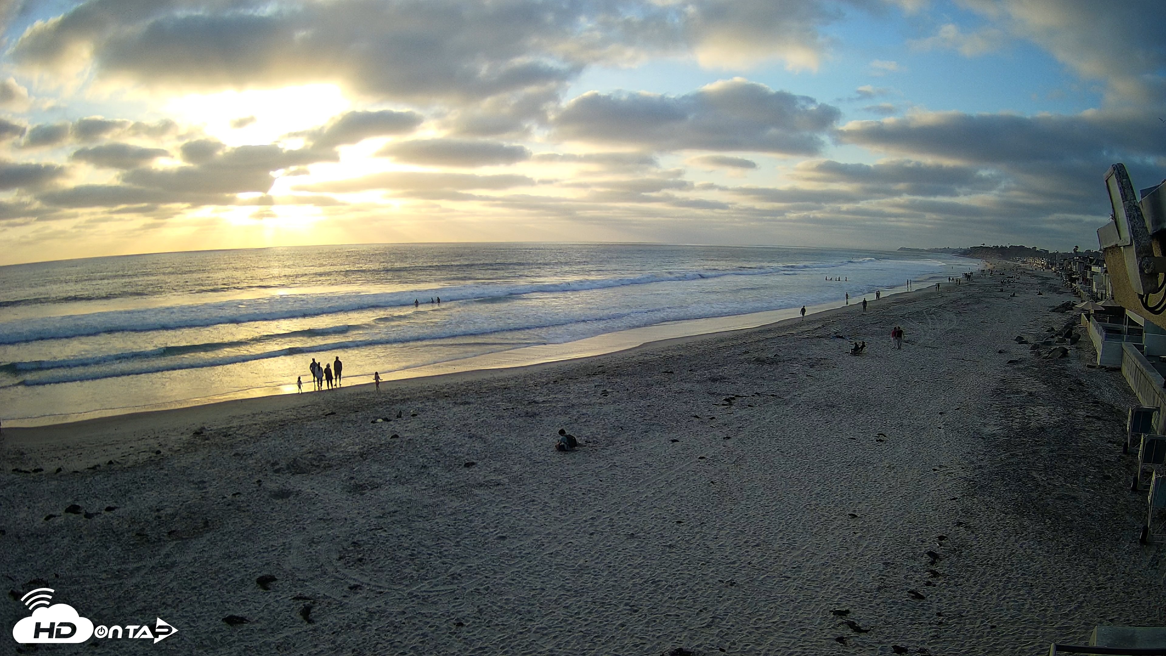 Snapshot of 17th St. Del Mar Beach - 4K NW View Live Cam taken May 22, 2026, 7:11pm PDT