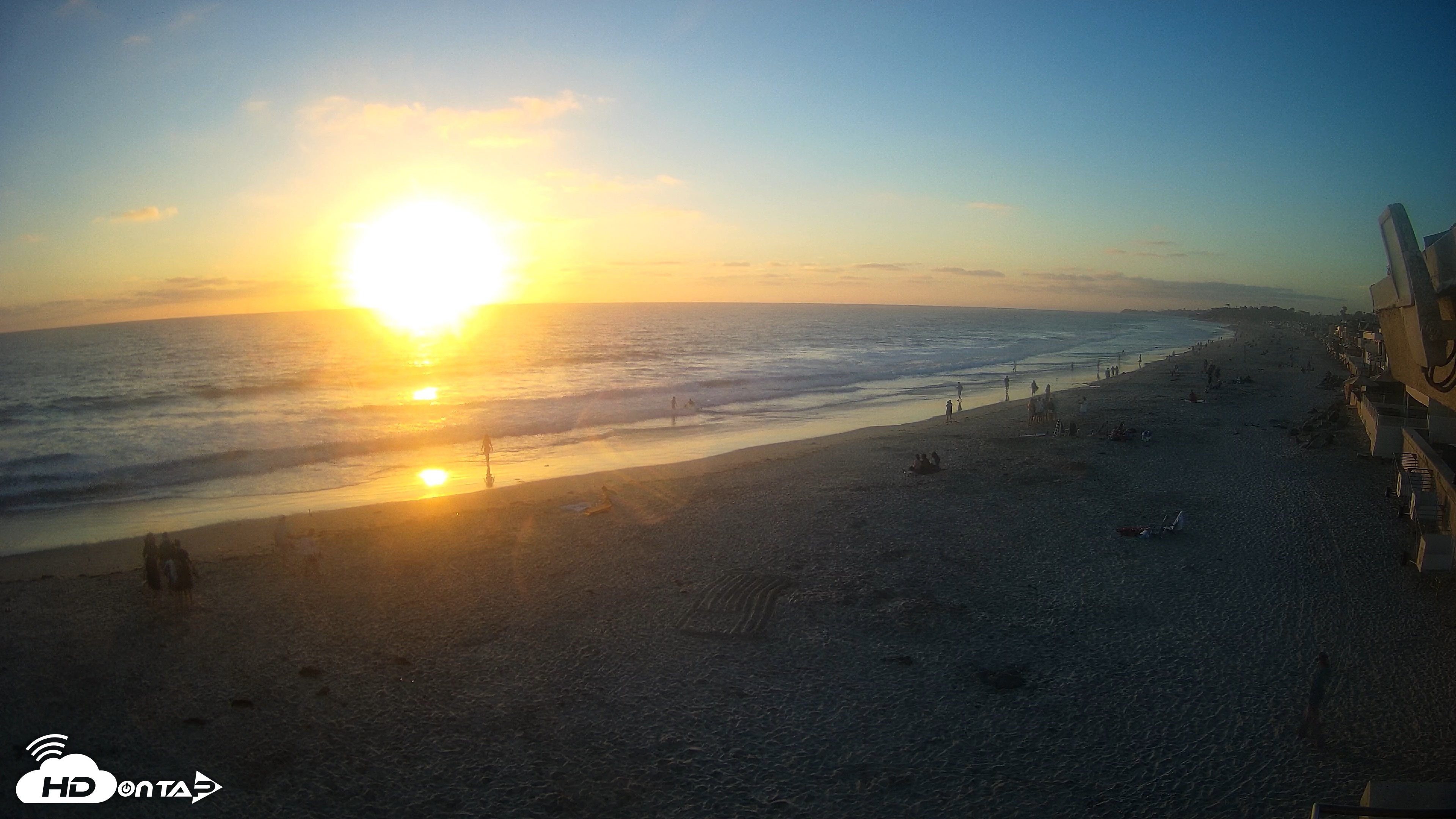 Snapshot of 17th St. Del Mar Beach - 4K NW View Live Cam taken Jul 2, 2026, 7:51pm PDT