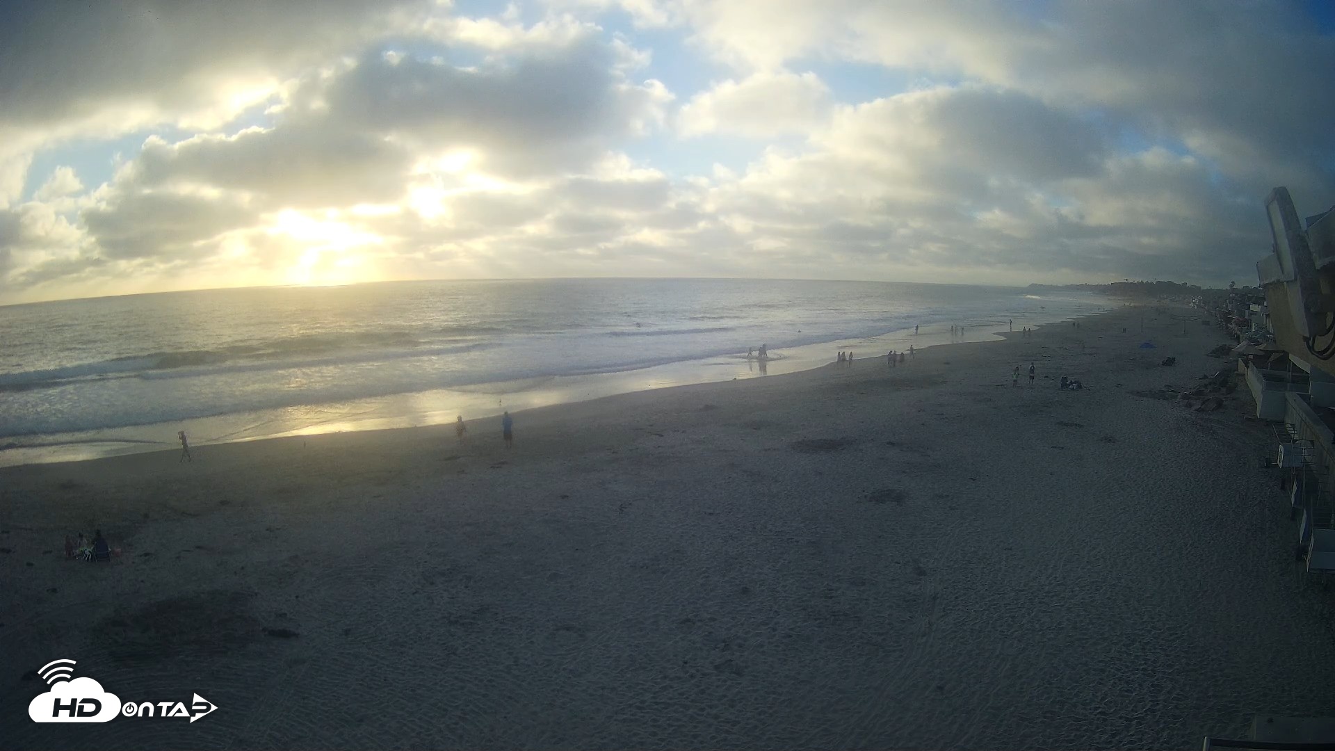 Snapshot of 17th St. Del Mar Beach - 4K NW View Live Cam taken Jul 5, 2026, 7:17pm PDT